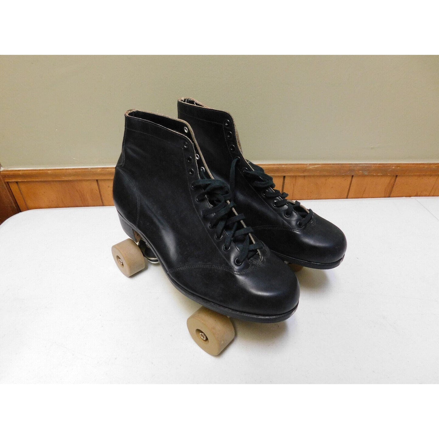 Vintage Black Roller Derby Skates Size 10 with Box