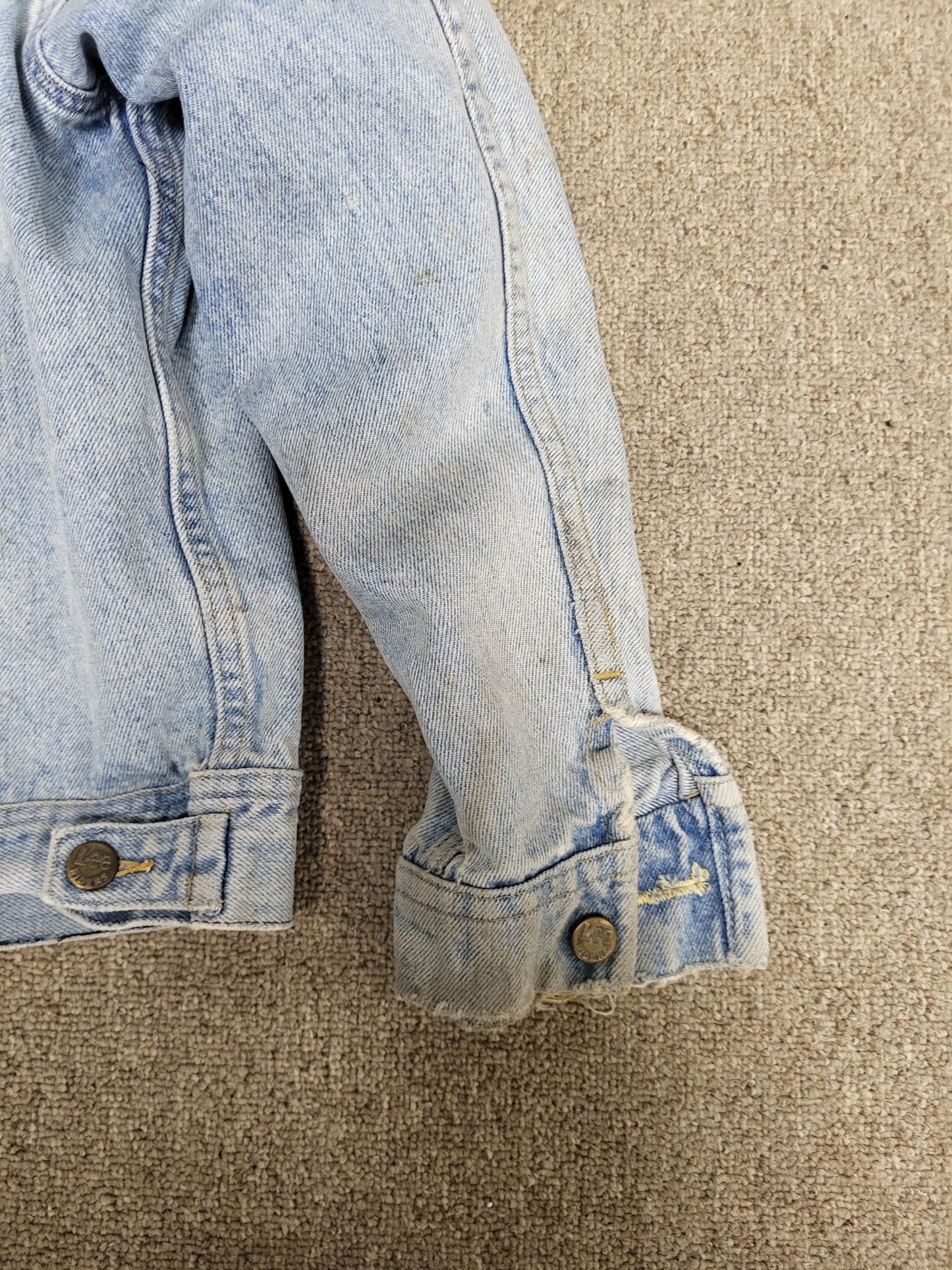 Vintage Lee Distressed Jean Jacket Size 44R