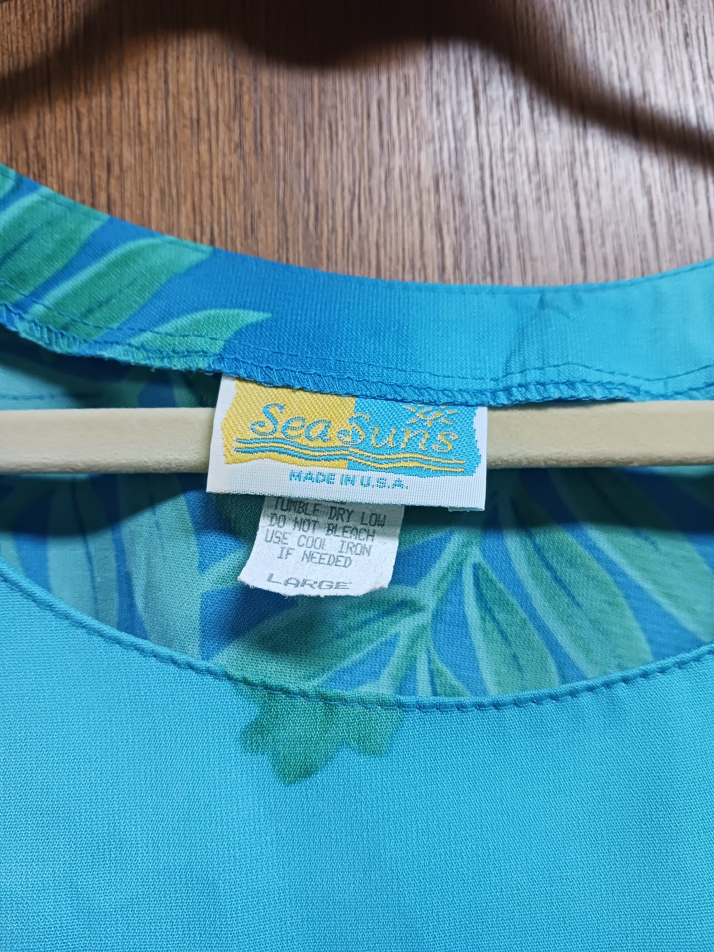 Sea Suns Skirt Top and Sheer Blouse Set Size Large