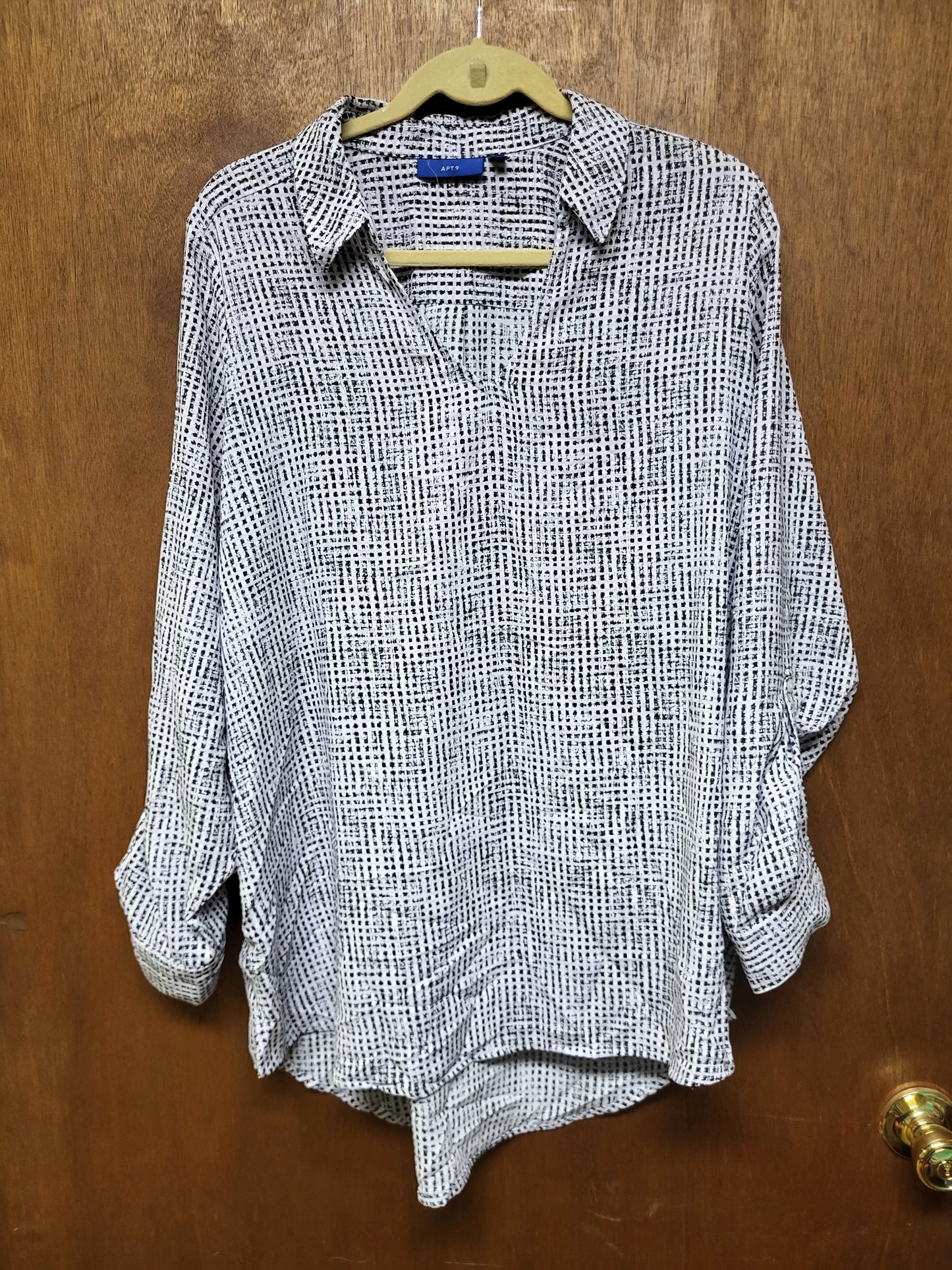Apt 9 Black, Purple, and White Woman's Top XXL