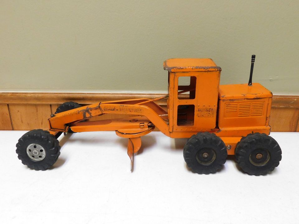 Vintage Orange Tonka Pressed Metal Road Grader