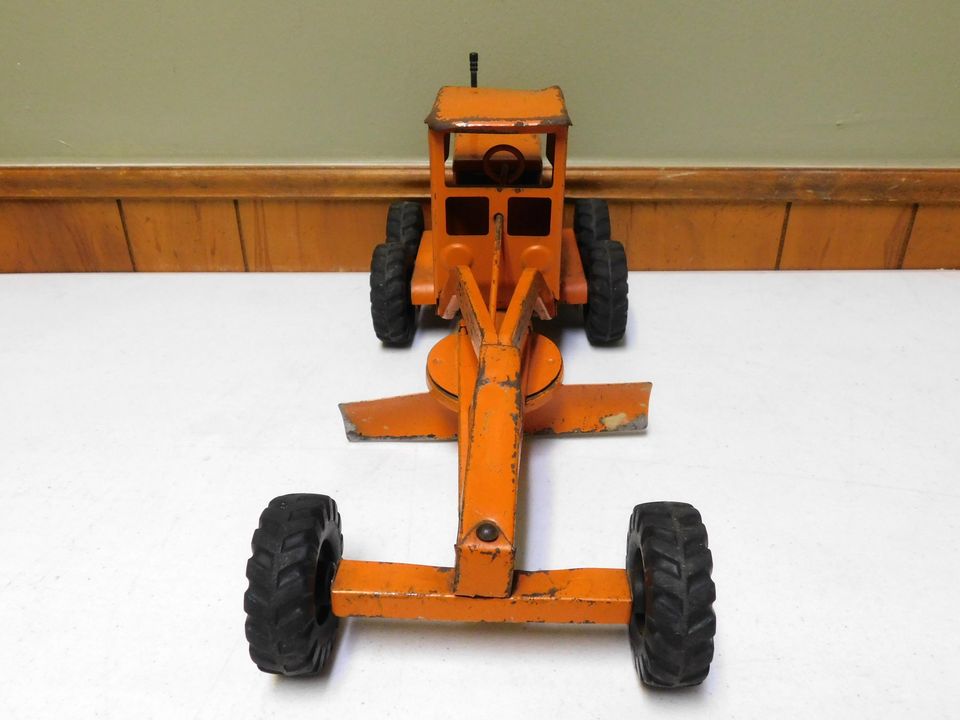 Vintage Orange Tonka Pressed Metal Road Grader
