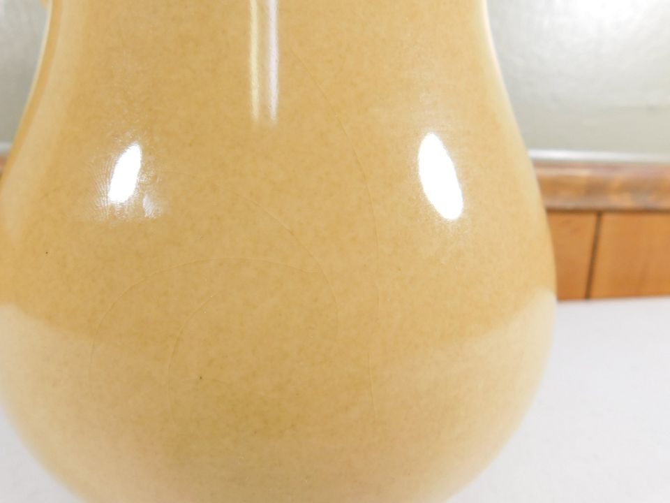 Pfaltzgraff 42 oz Carafe