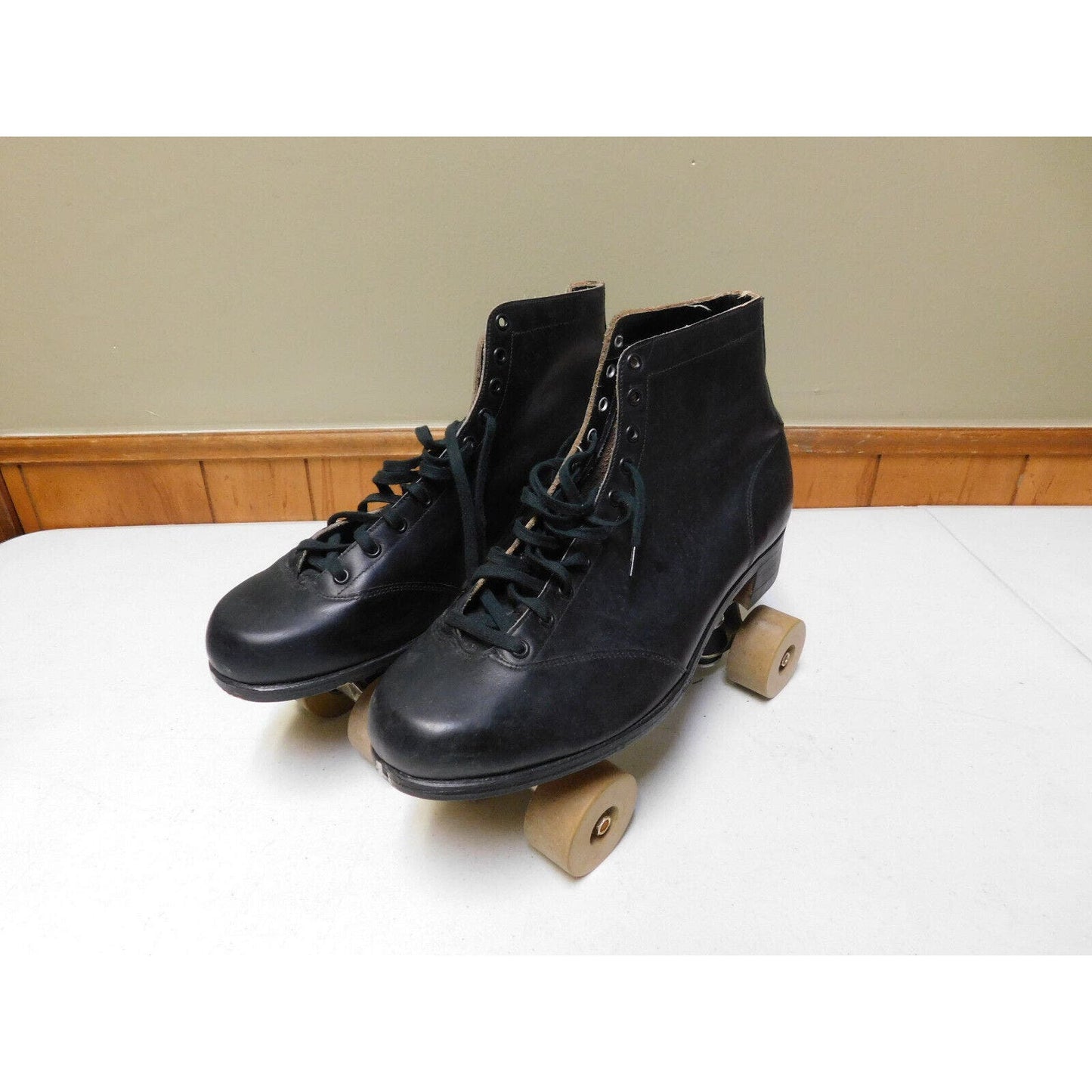 Vintage Black Roller Derby Skates Size 10 with Box