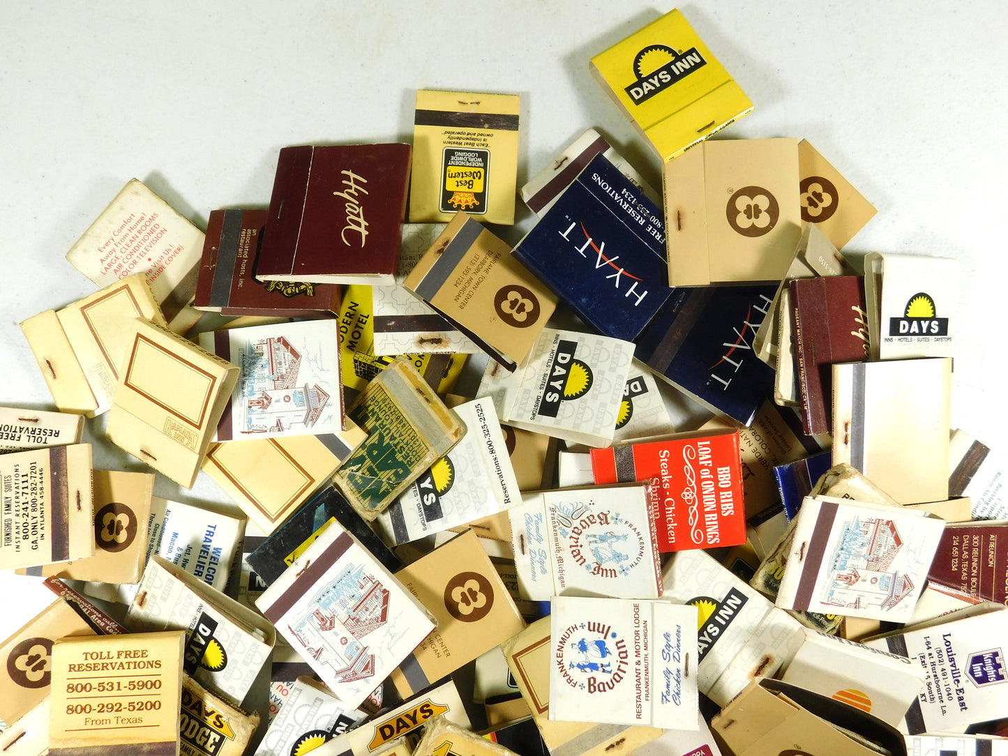 Lot of Vintage Matchbooks and Matches From Inns, Lodges, Hotels and Motels