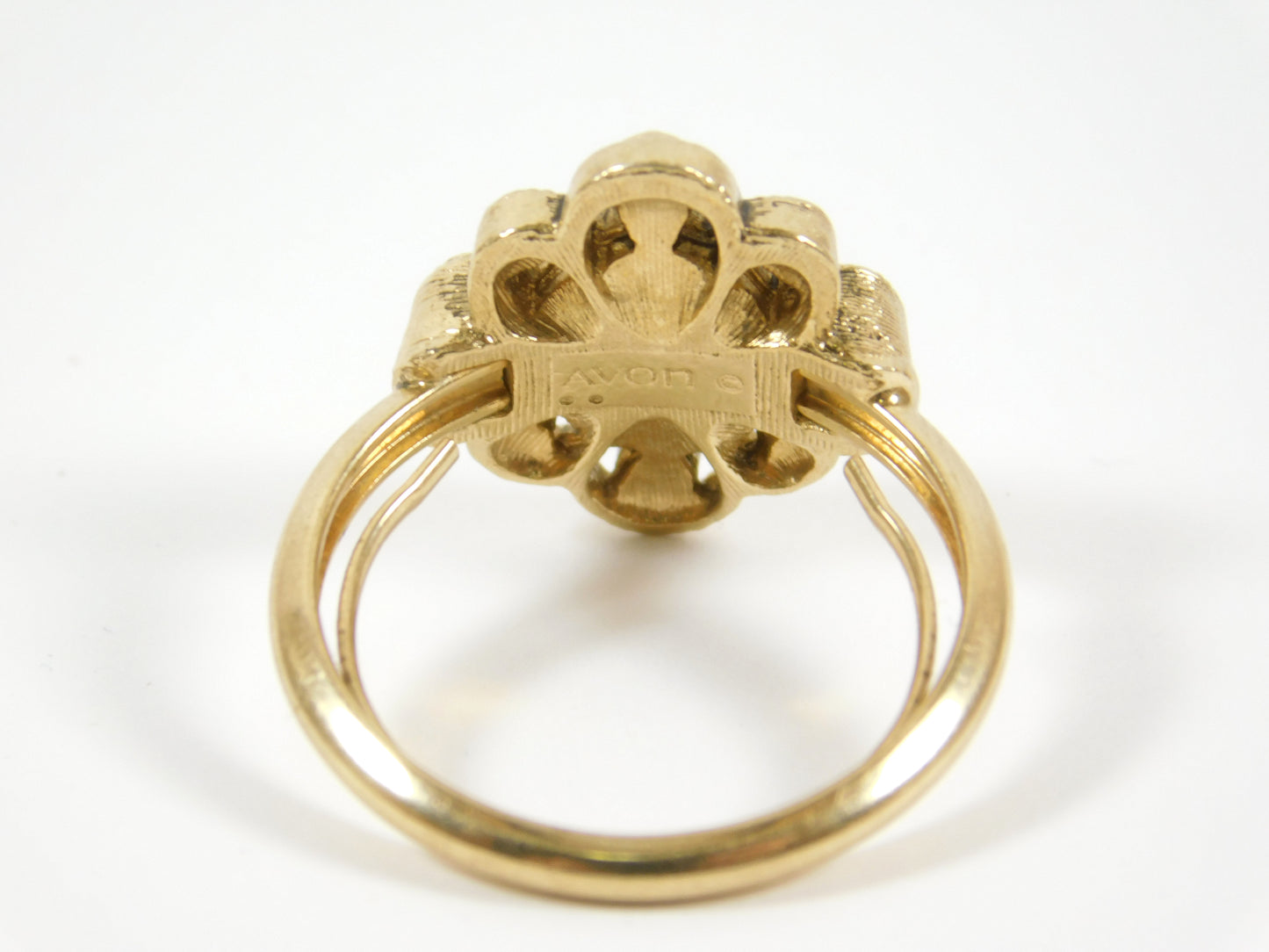 Avon Green Gem Gold Tone Ring Size 9.5
