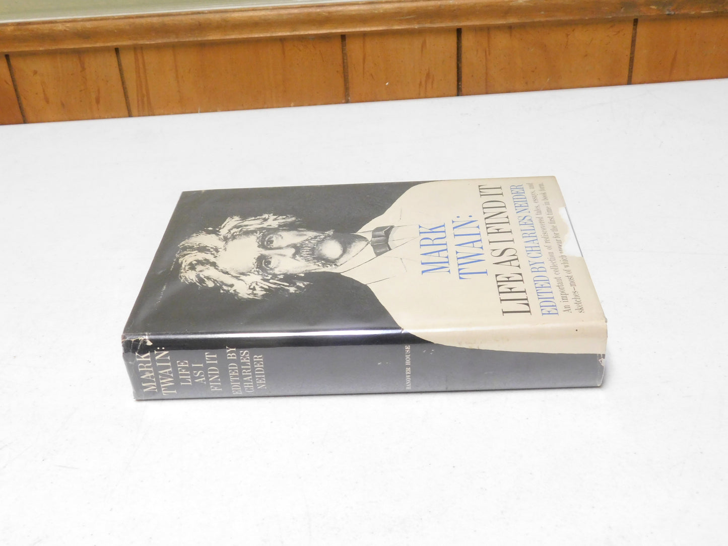 Mark Twain: Life As I Find It - Edited by Charles Neider