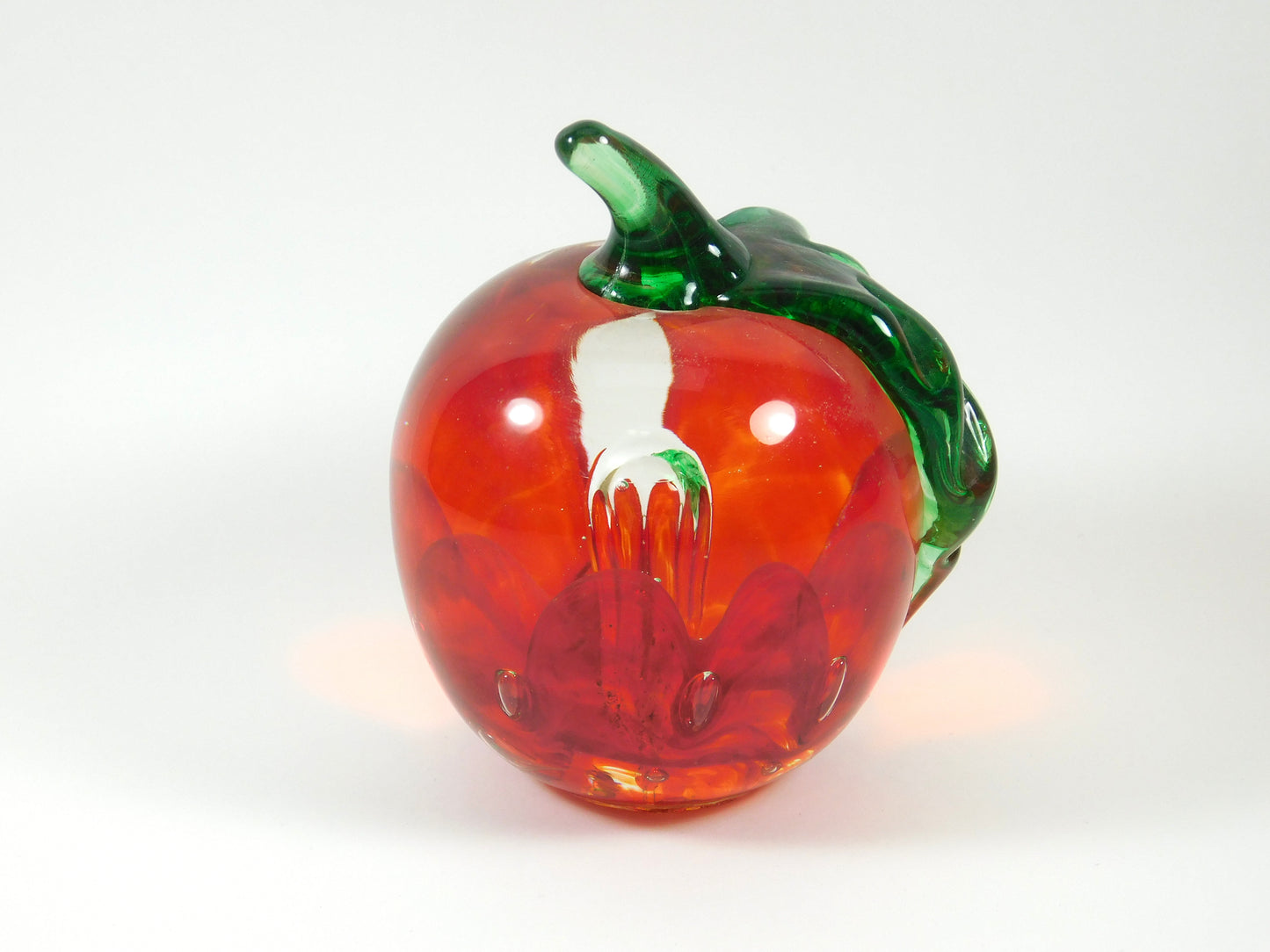 Vintage Maude and Bob 1977 St. Clair Red and Green Apple Paperweight