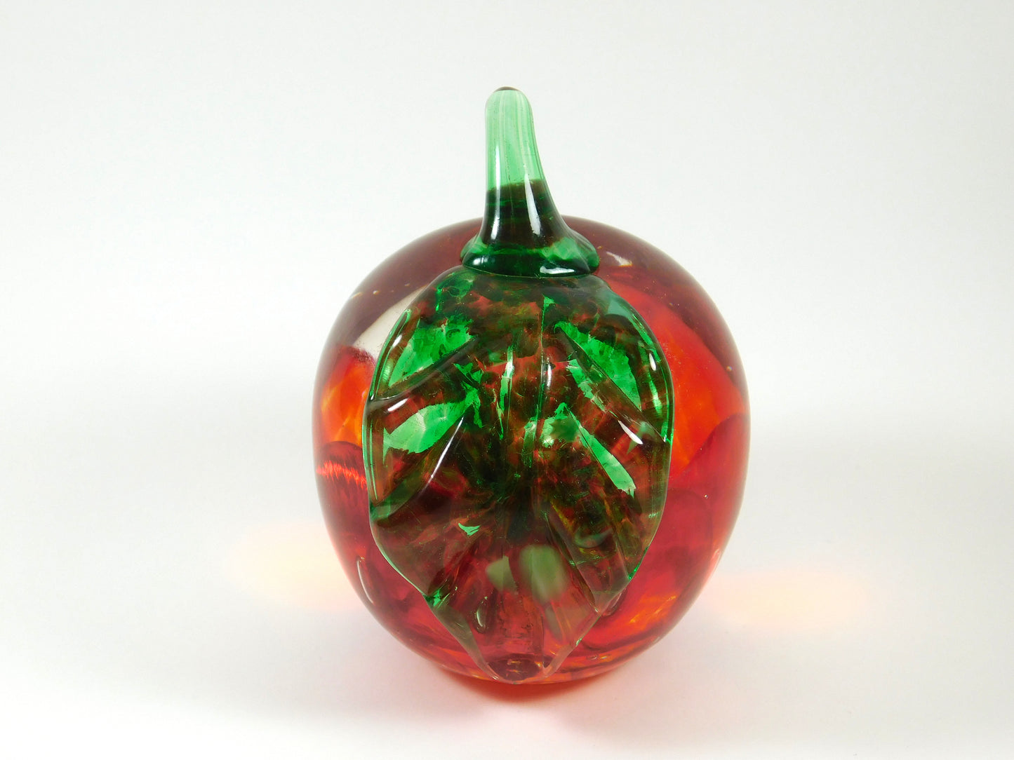 Vintage Maude and Bob 1977 St. Clair Red and Green Apple Paperweight