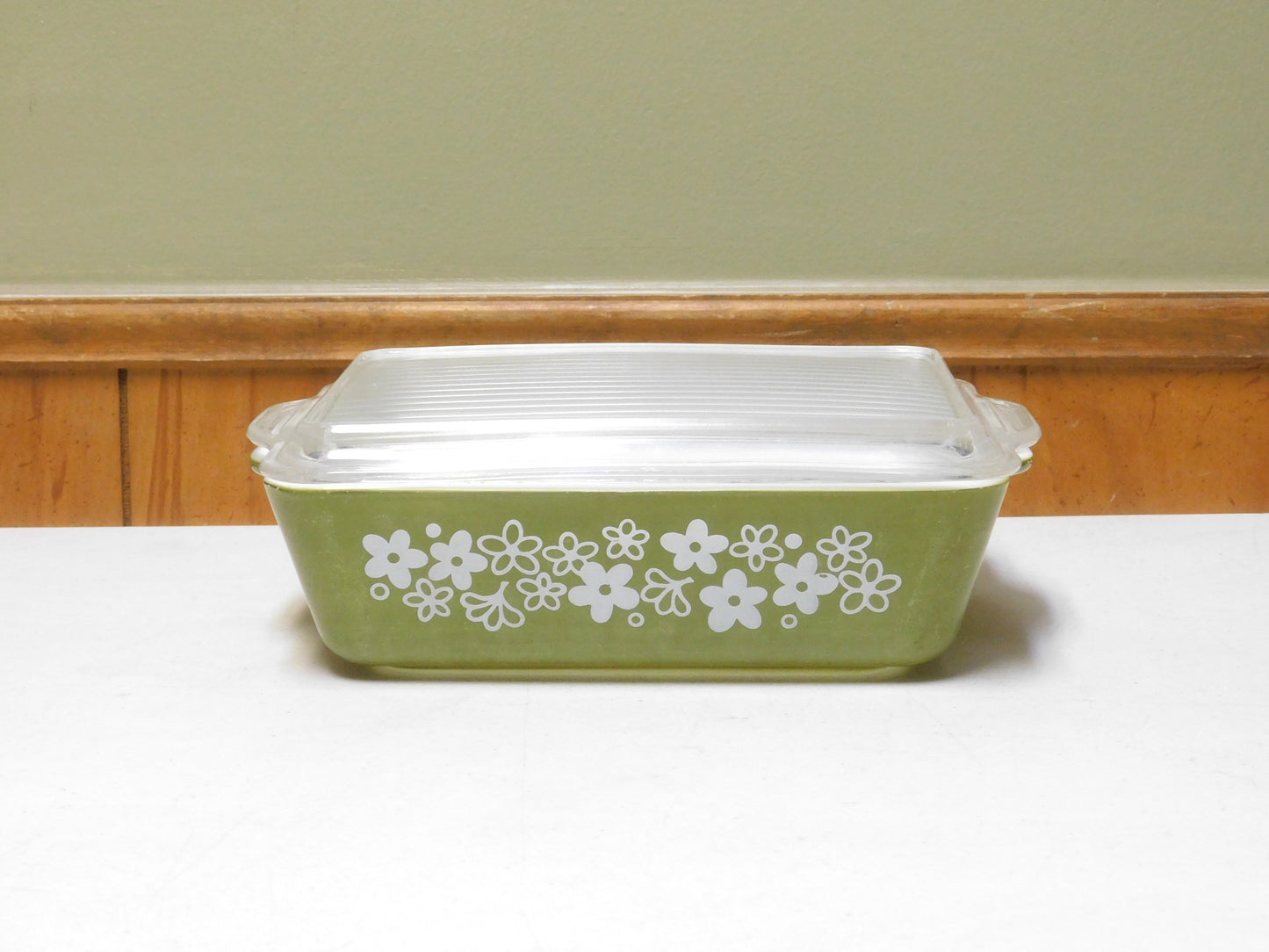Set of 2 Pyrex Ovenware Dishes Green with White Flowers 0502/0503