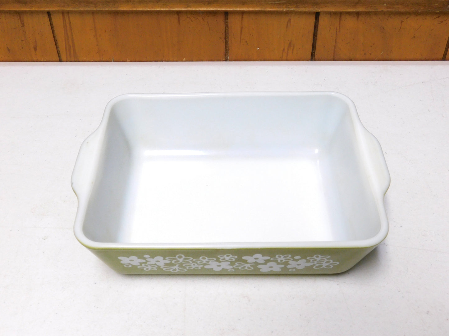 Set of 2 Pyrex Ovenware Dishes Green with White Flowers 0502/0503