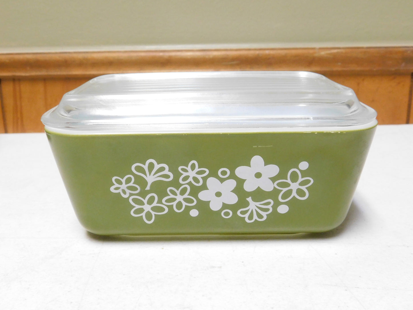 Set of 2 Pyrex Ovenware Dishes Green with White Flowers 0502/0503