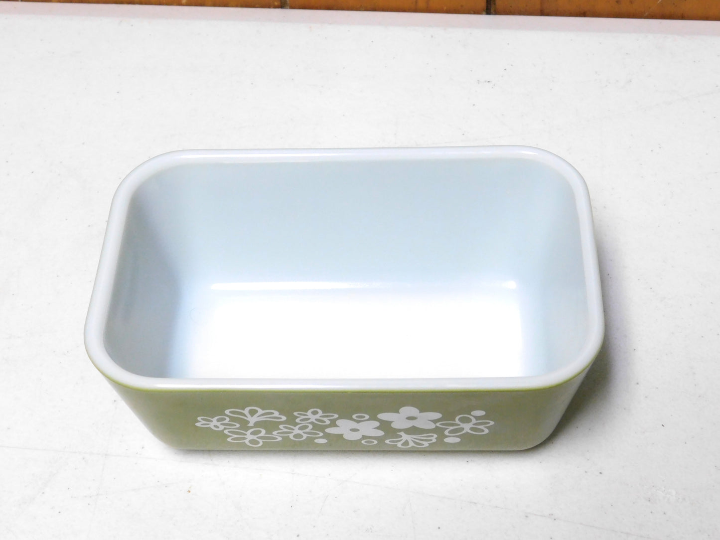 Set of 2 Pyrex Ovenware Dishes Green with White Flowers 0502/0503
