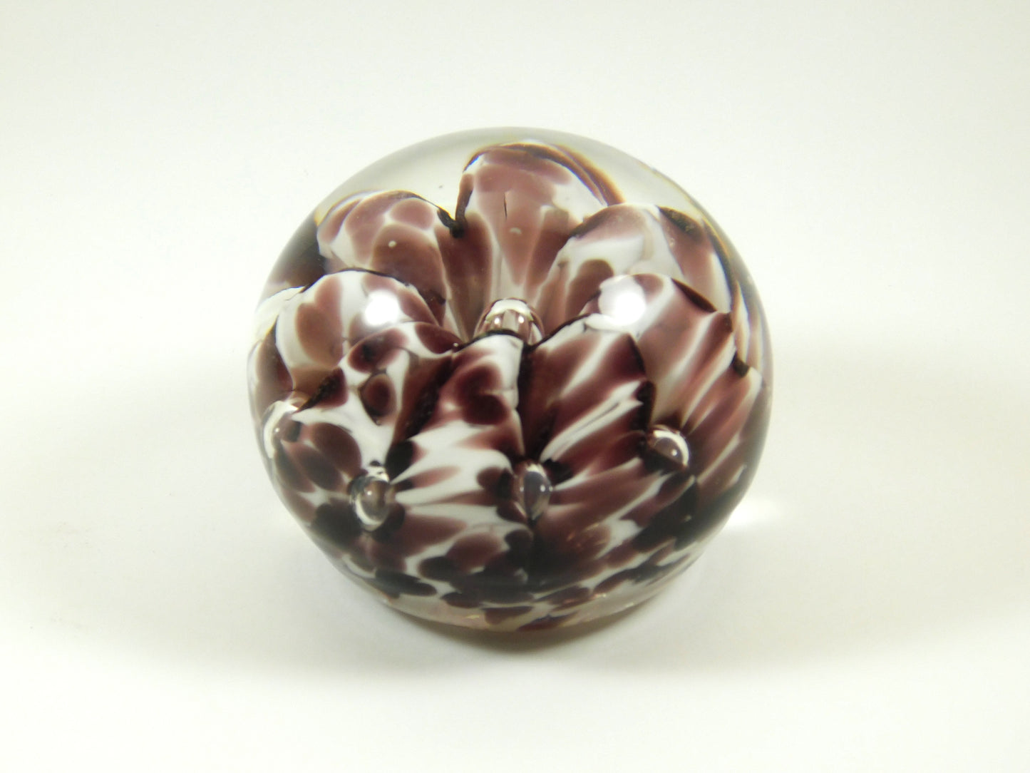 Vintage 1983 Maude and Bob St. Clair Paperweight