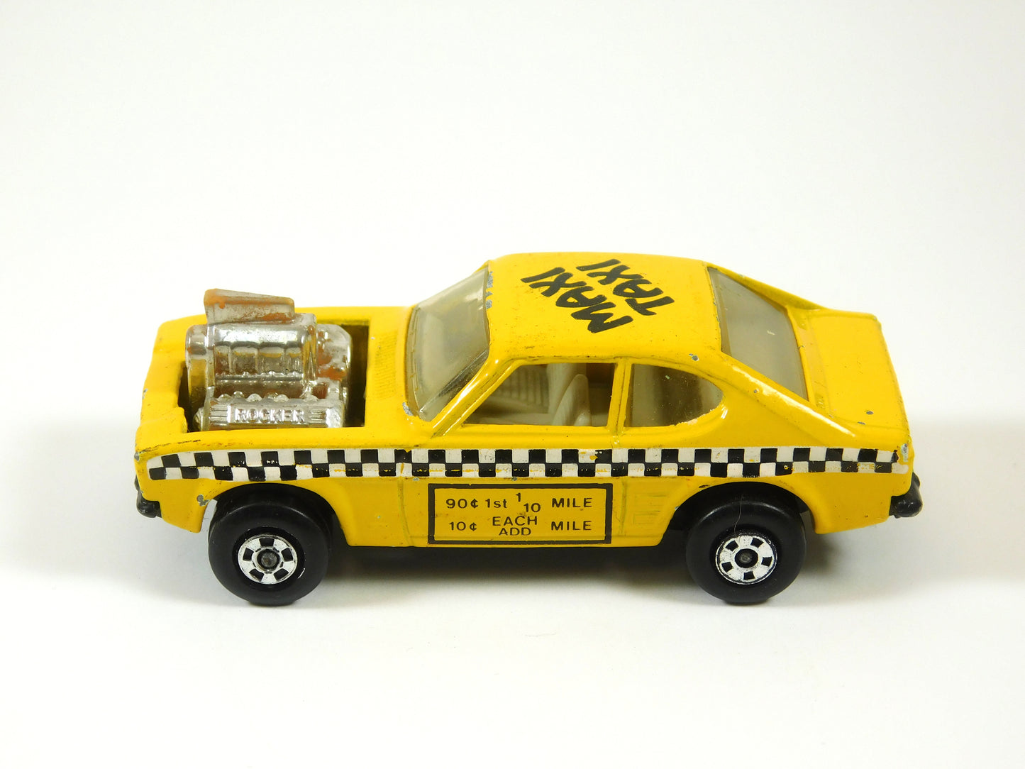 Vintage 1973 Matchbox Yellow Maxi Taxi Car