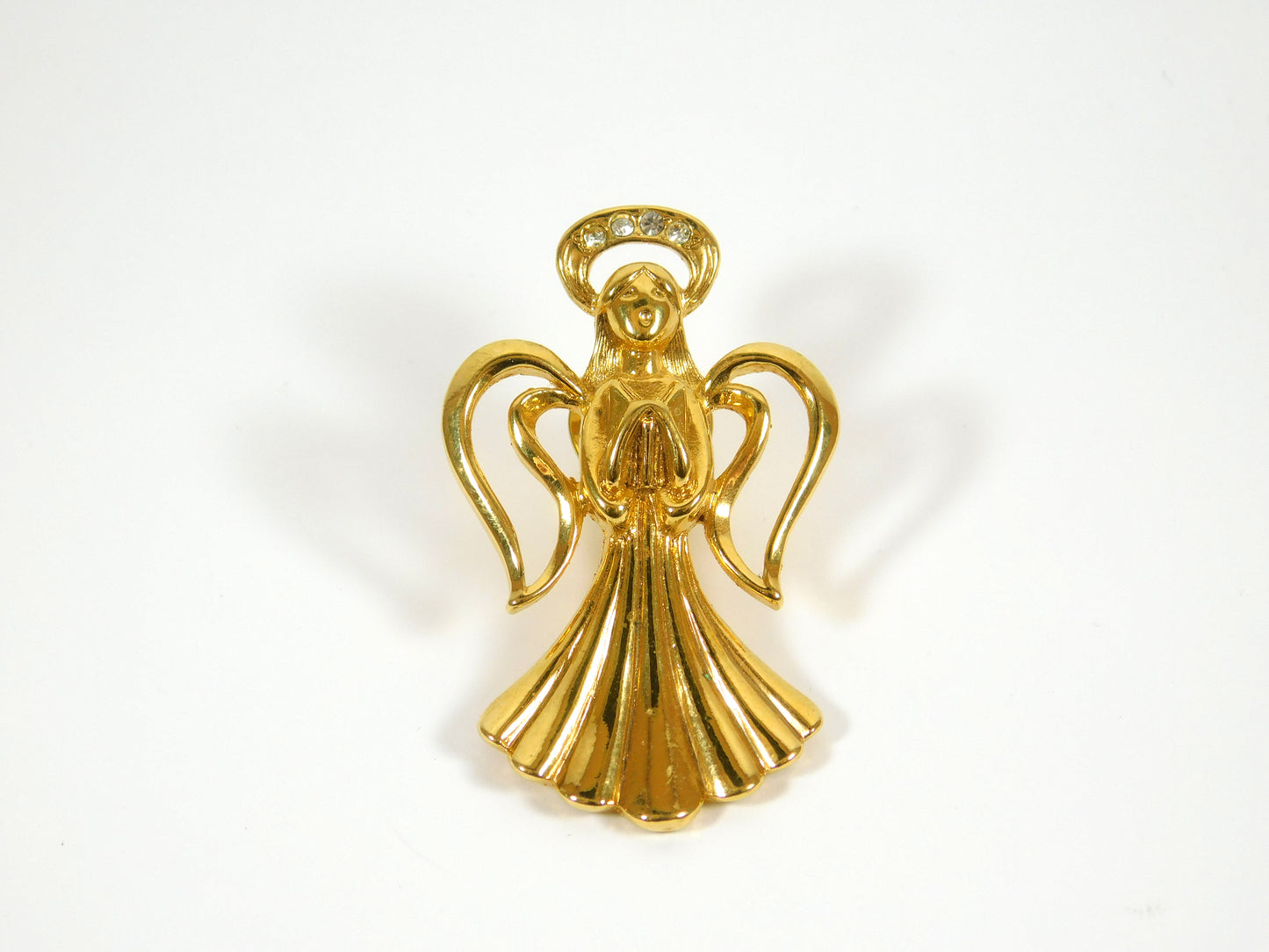 Vintage Gold Tone Singing Angel Lapel Pin