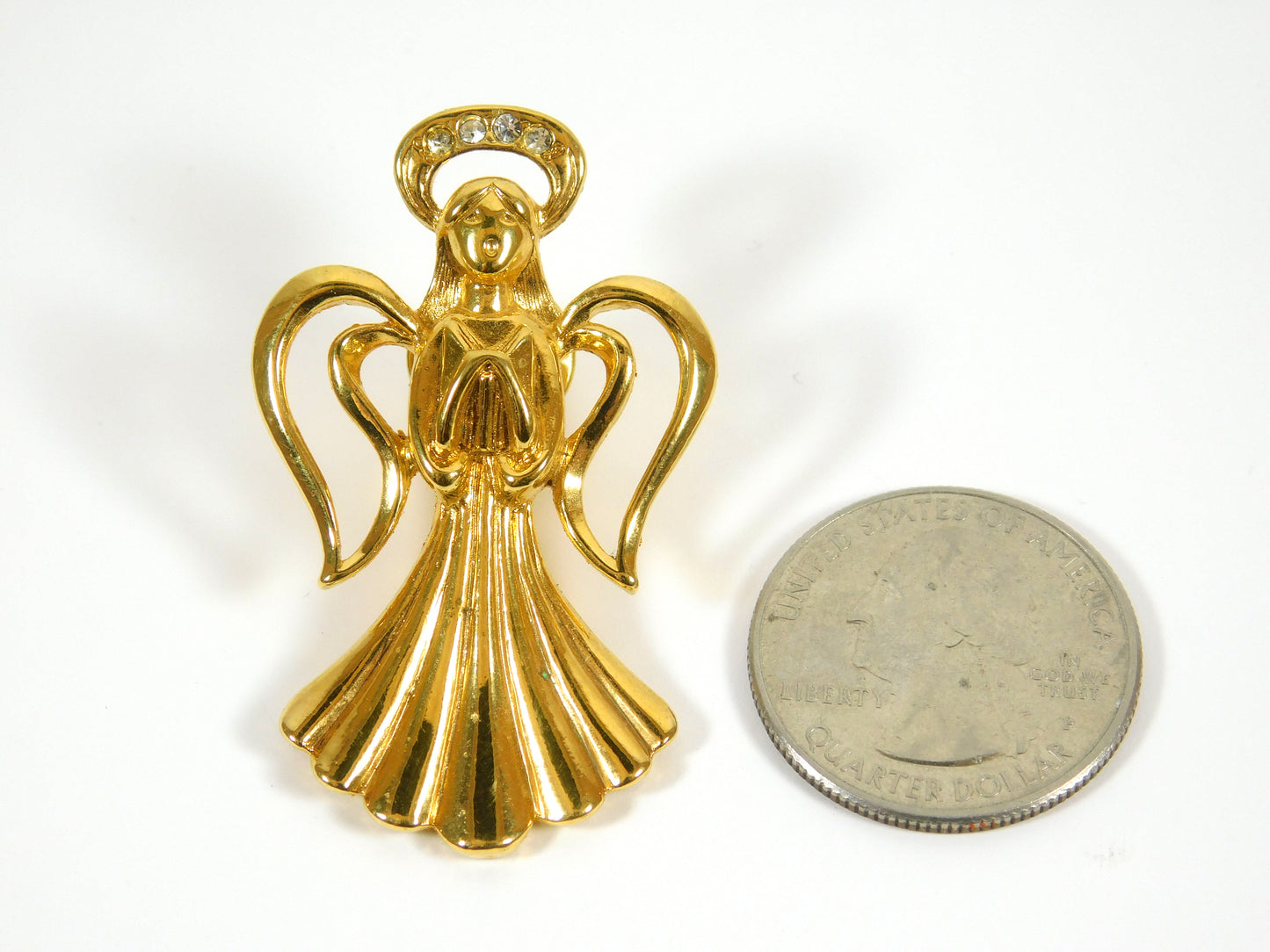 Vintage Gold Tone Singing Angel Lapel Pin