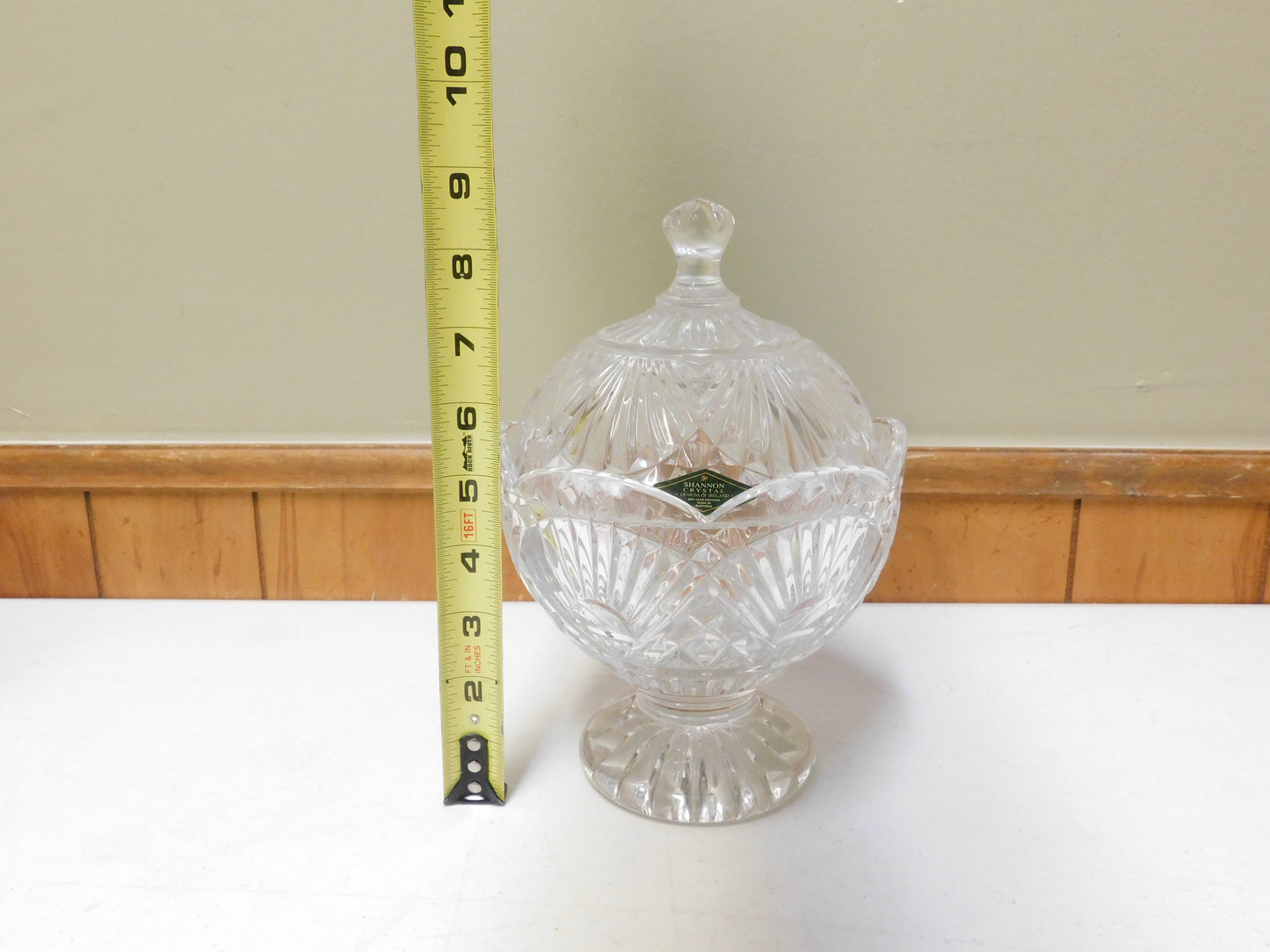 Shannon Crystal Designs of Ireland 24% Lead Crystal Covered Candy Dish with Lid