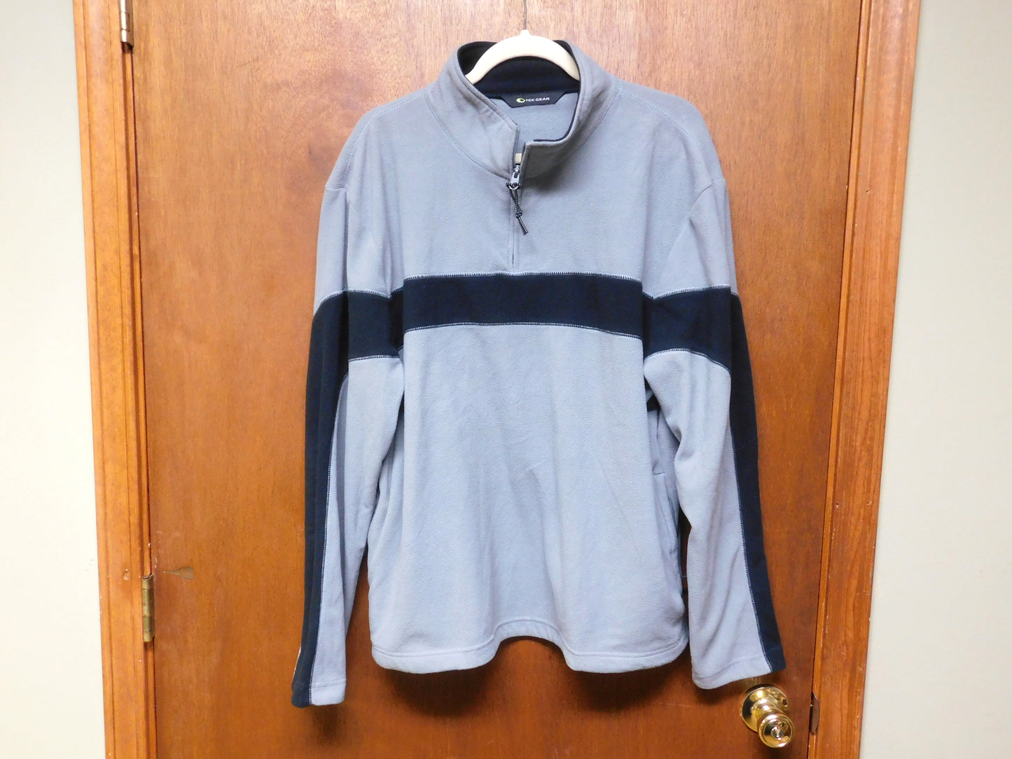 Gray and Black Tek Gear Jacket Size XL