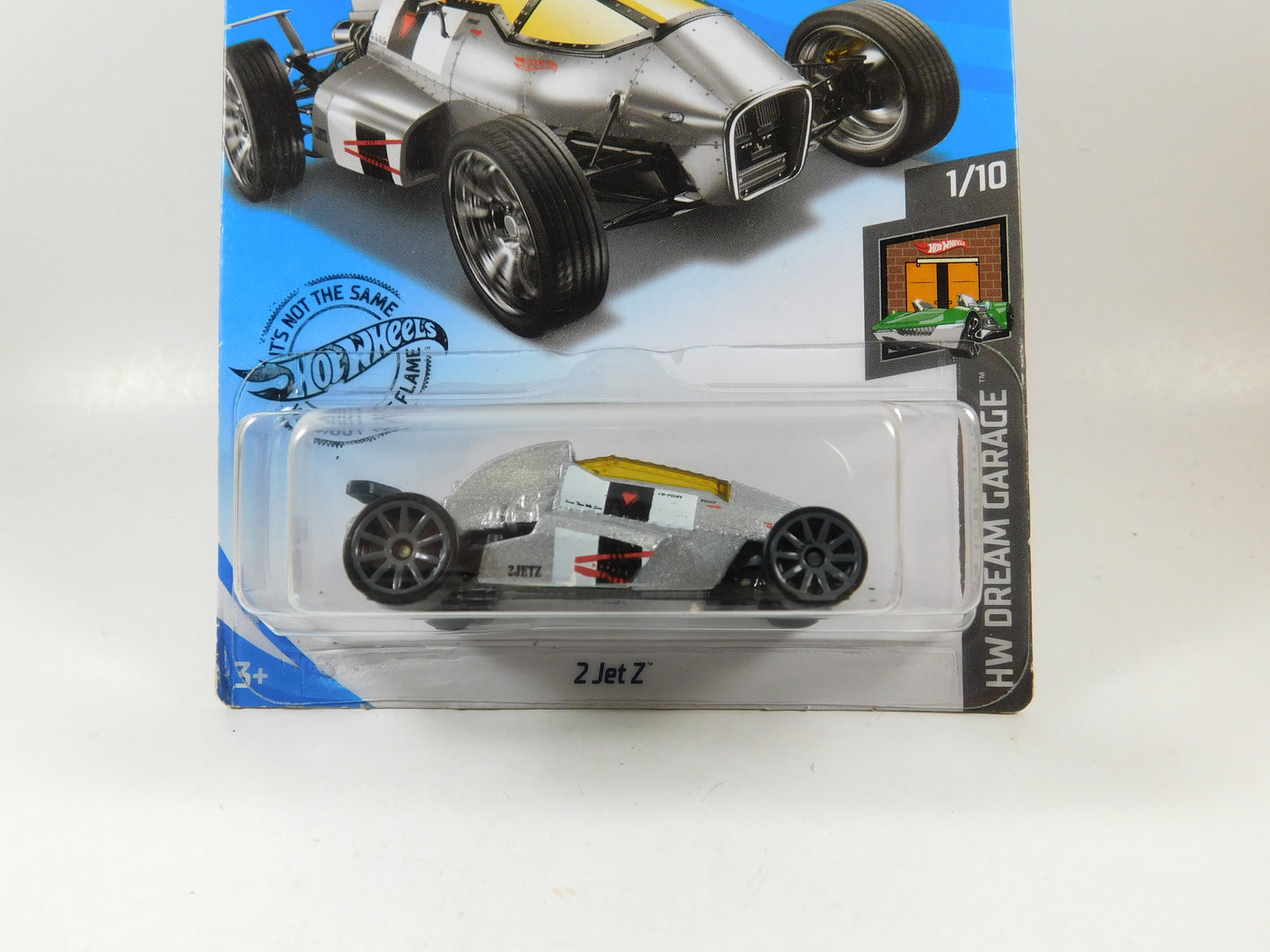 Hot Wheels 2 Jet Z HW Dream Garage #1 Legends Tour Winner