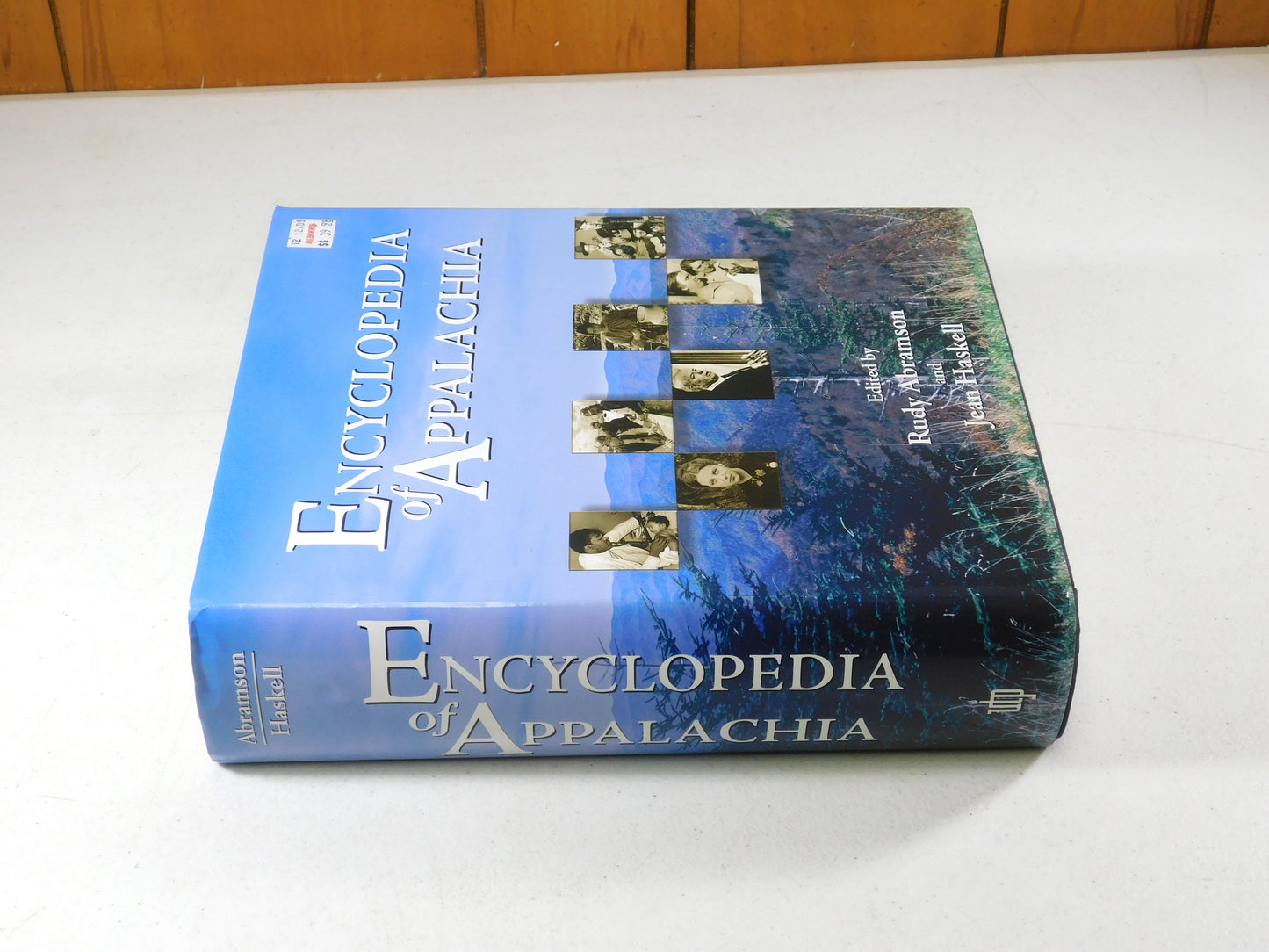 Encyclopedia of Appalachia by Rudy Abramson and Jean Haskell