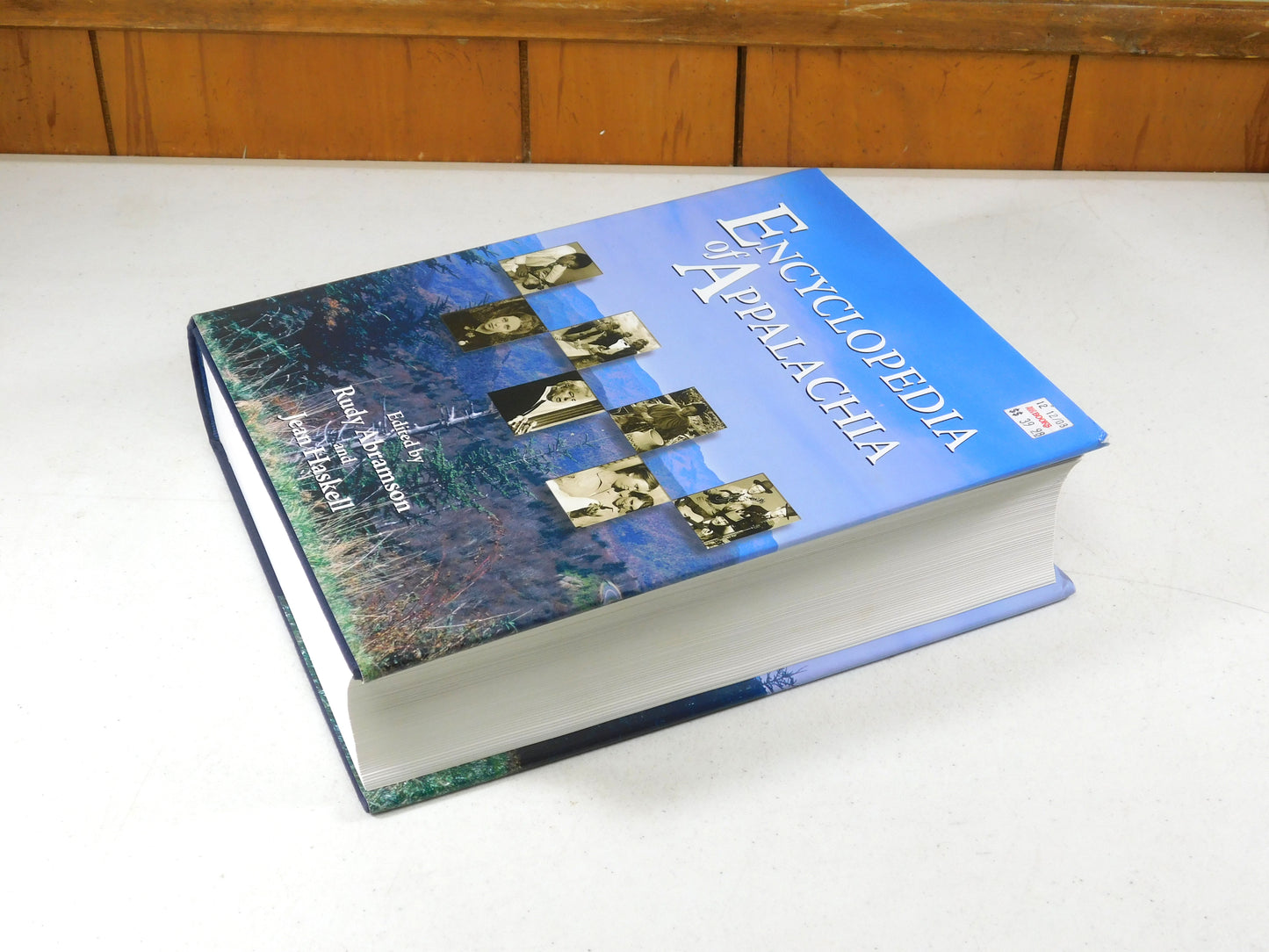 Encyclopedia of Appalachia by Rudy Abramson and Jean Haskell
