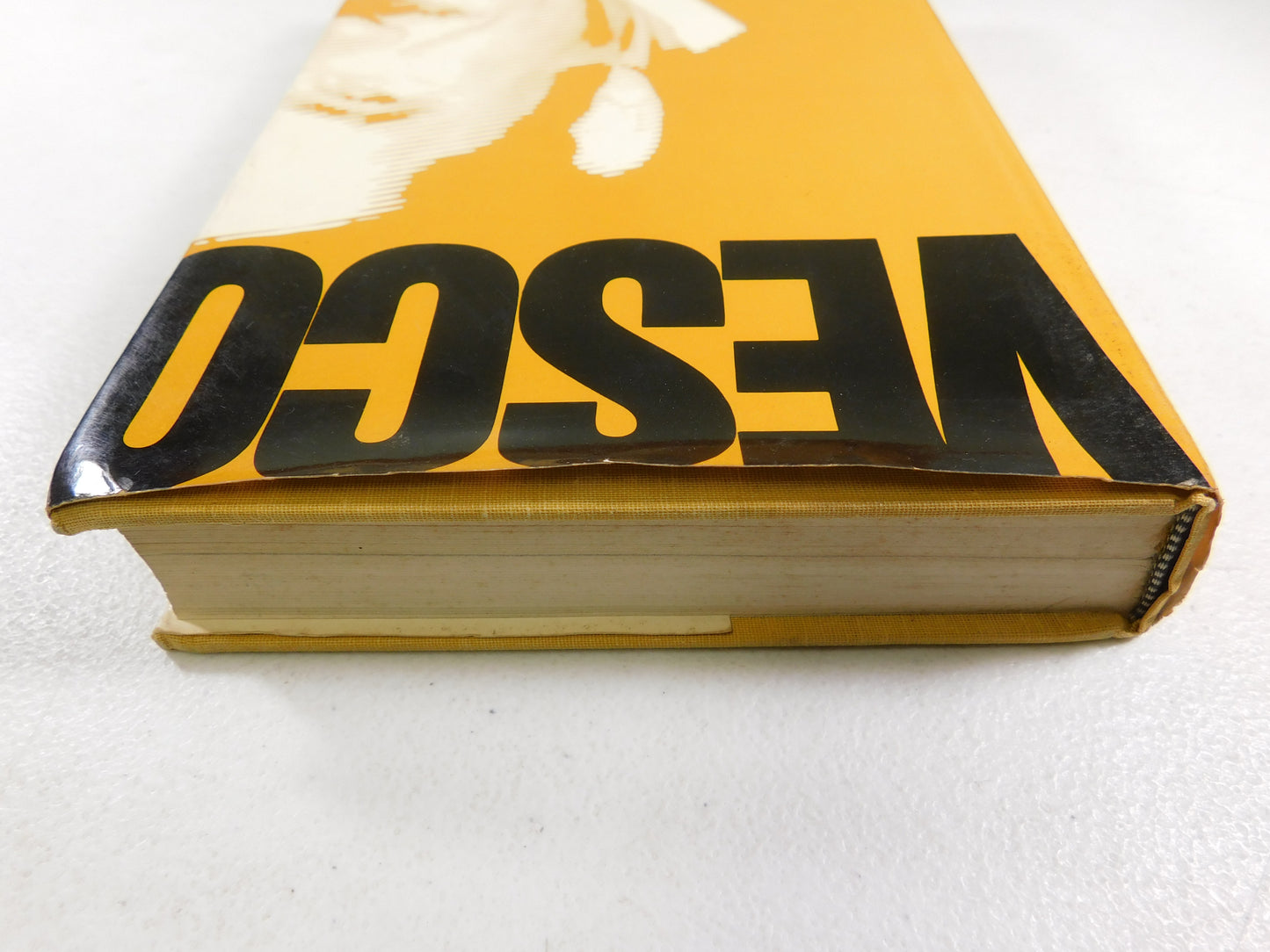 1975 Vesco by Robert A. Hutchison (Hardcover)
