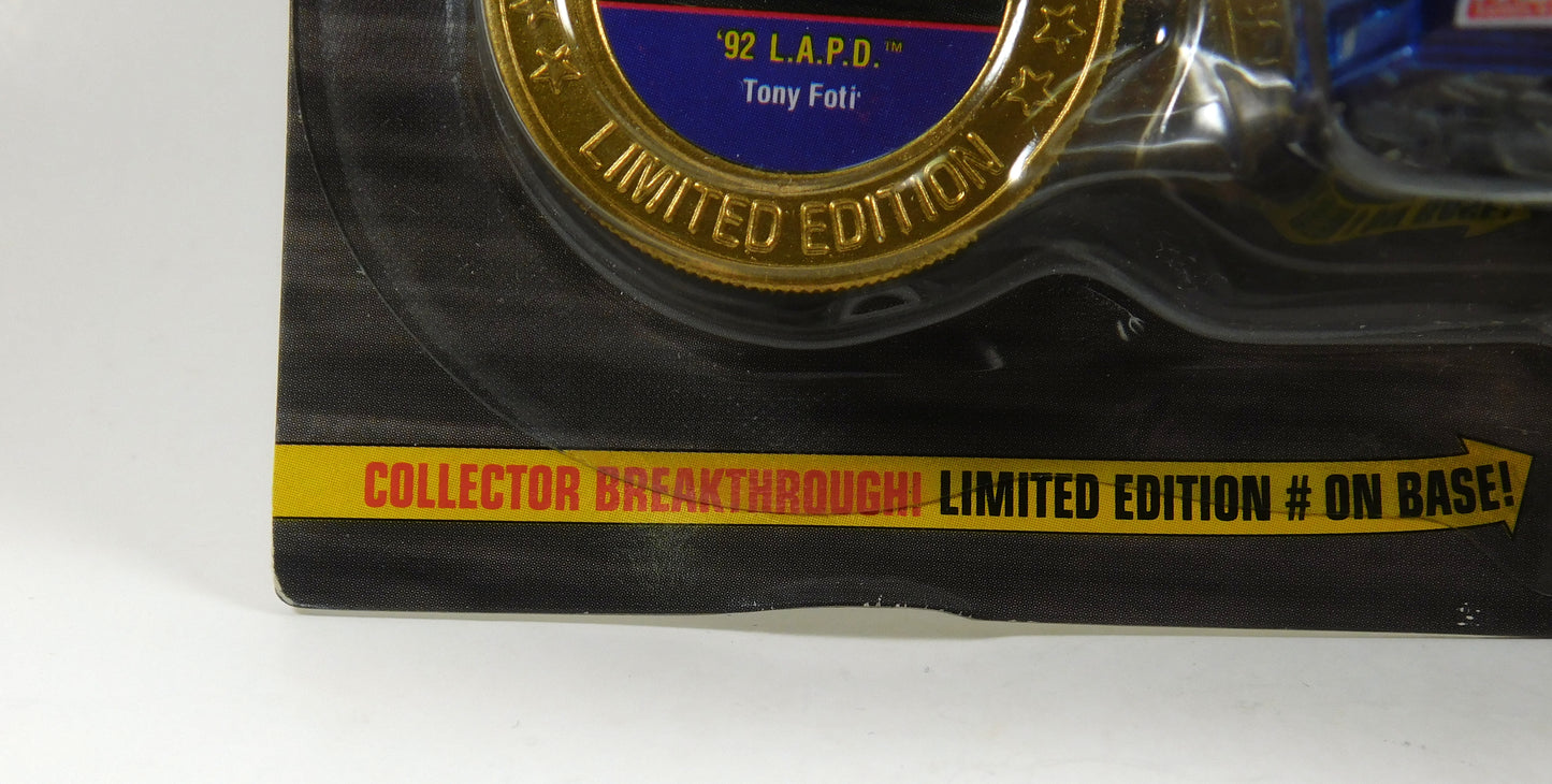 Johnny Lightning Dragsters USA '92 L.A.P.D. Tony Foti Blue and White Police Car