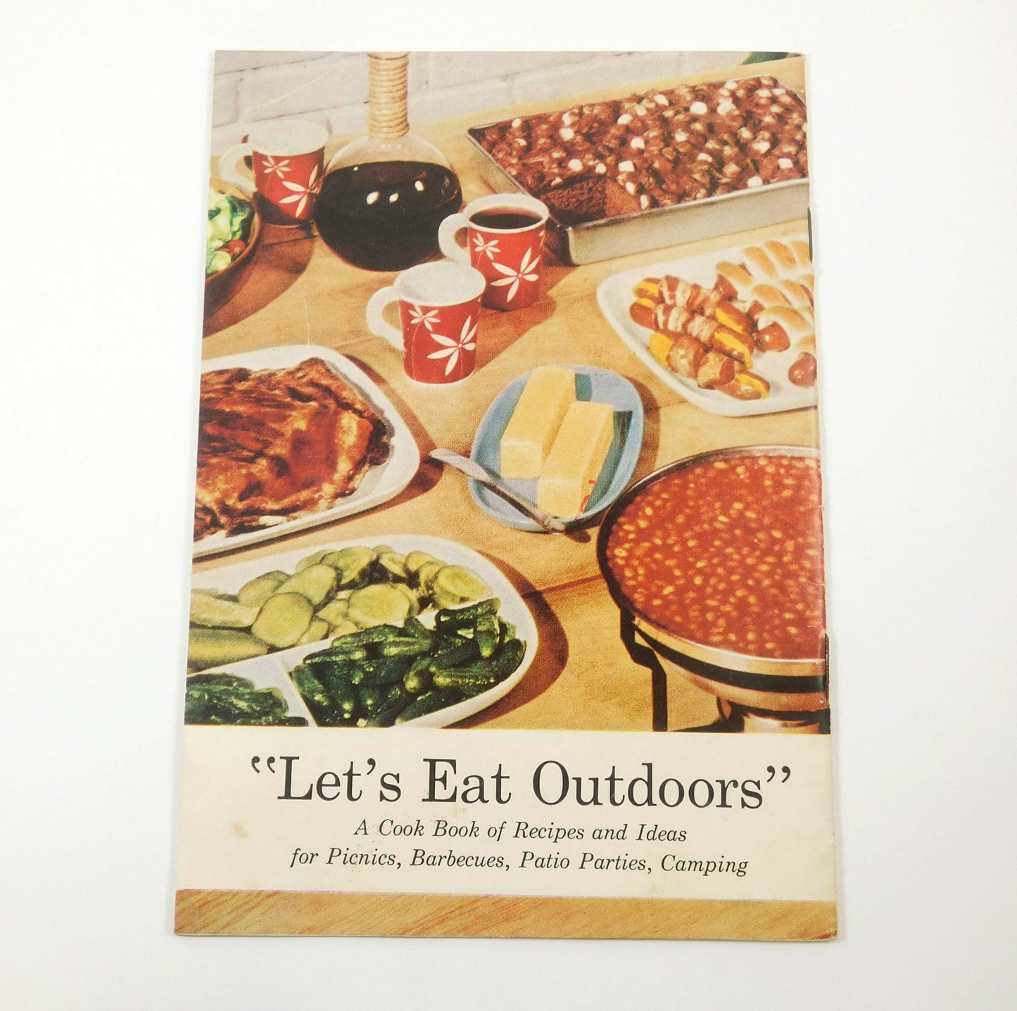 Vintage "Let's Eat Outdoors" Cookbook Picnics, Barbecues, Patio Parties, Camping
