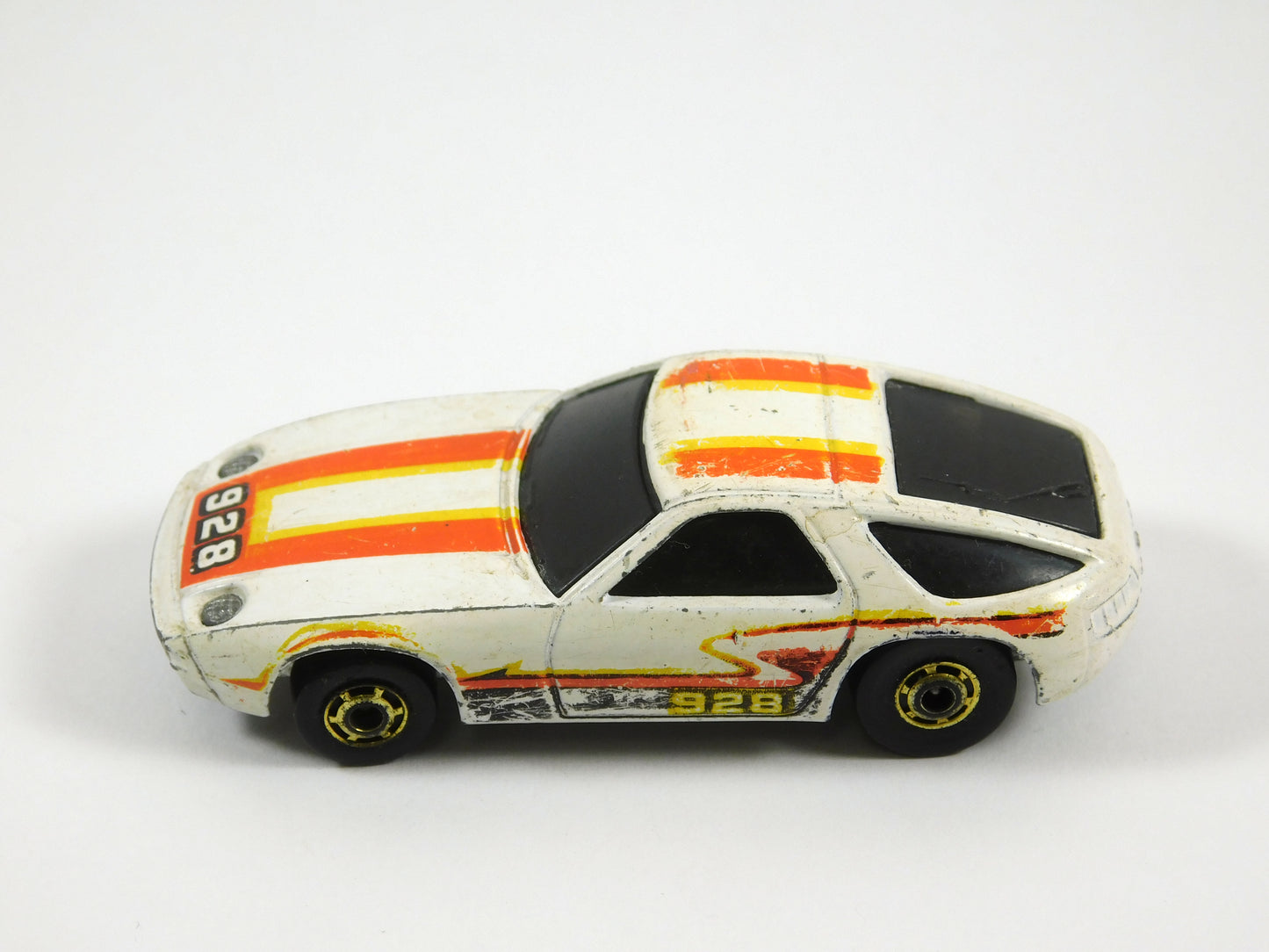Vintage 1982 White Hot Wheels Porsche P-928