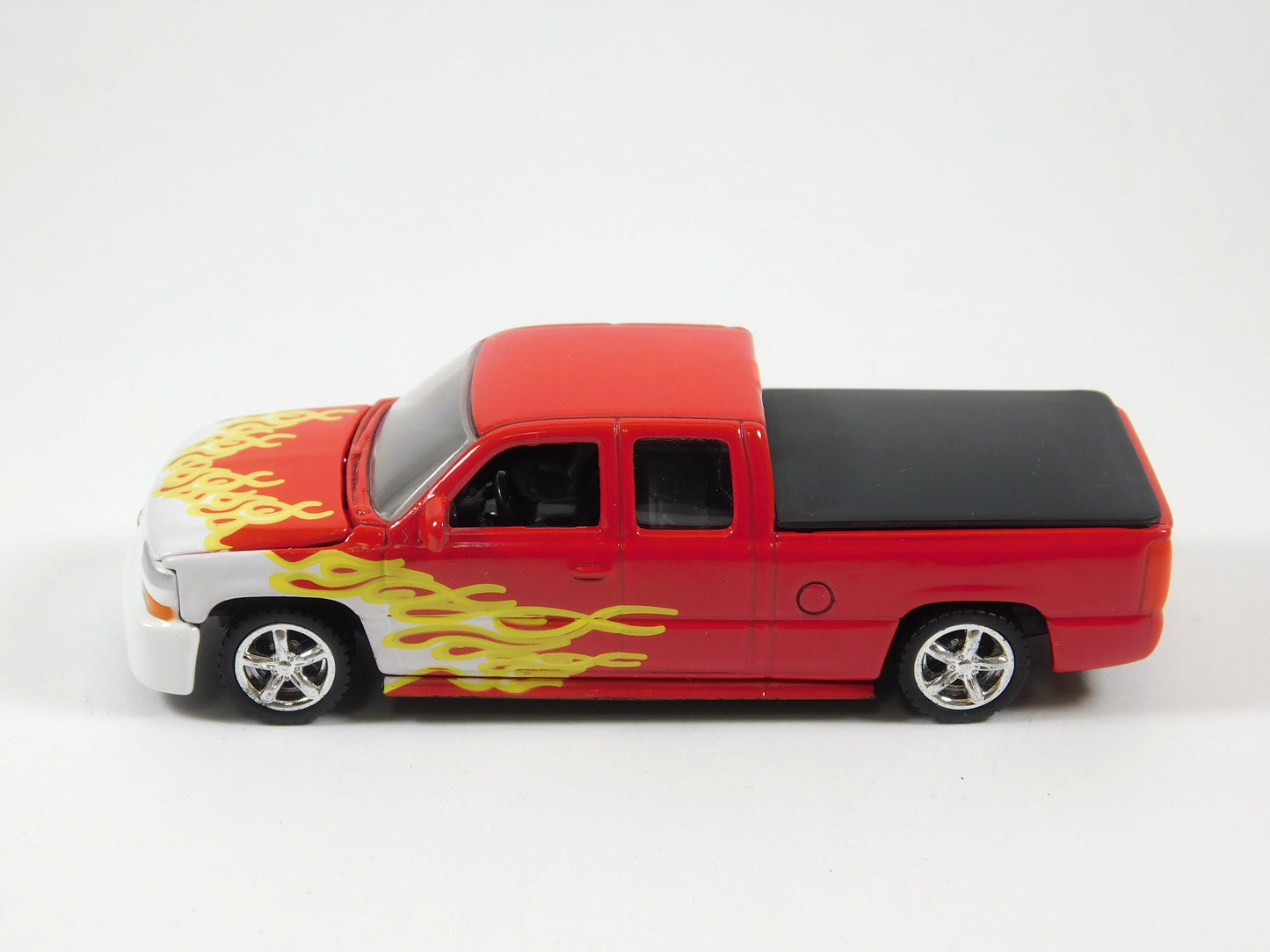 Revell Hot Truckin' Red Chevy Silverado Custom Issue #72