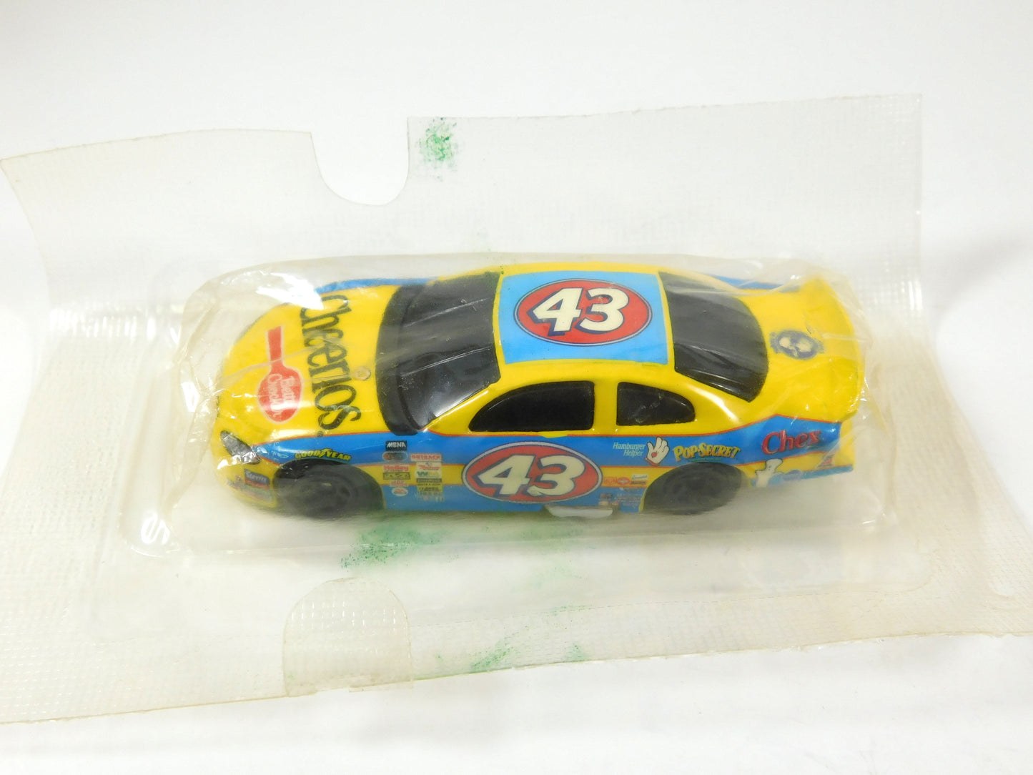 2 Hot Wheels Cereal Cars Chex Party Mix and Cheerios