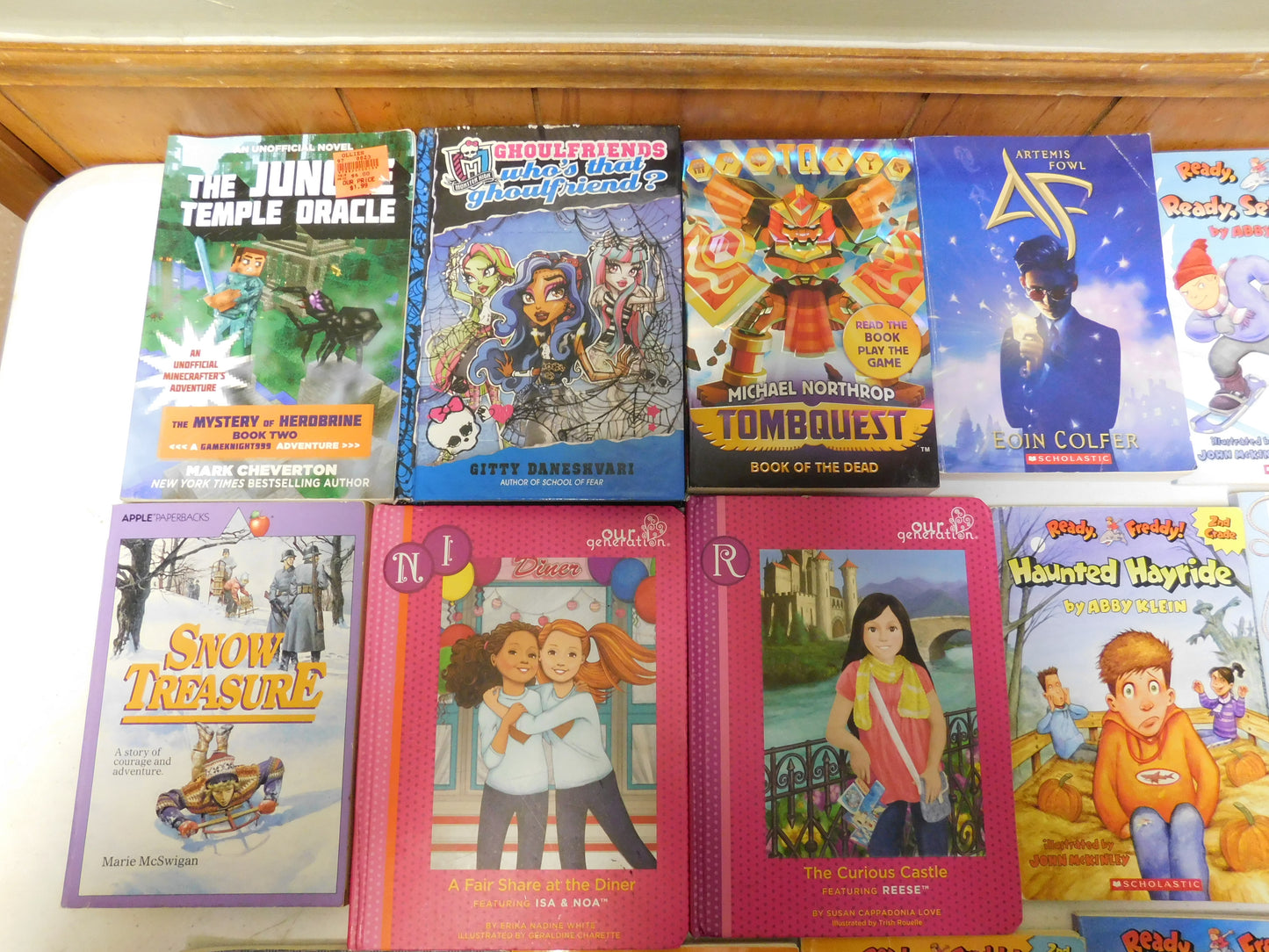 20 Kids Chapter Books Ready Freddy!, Monster High Ghoulfriends, Minecraft