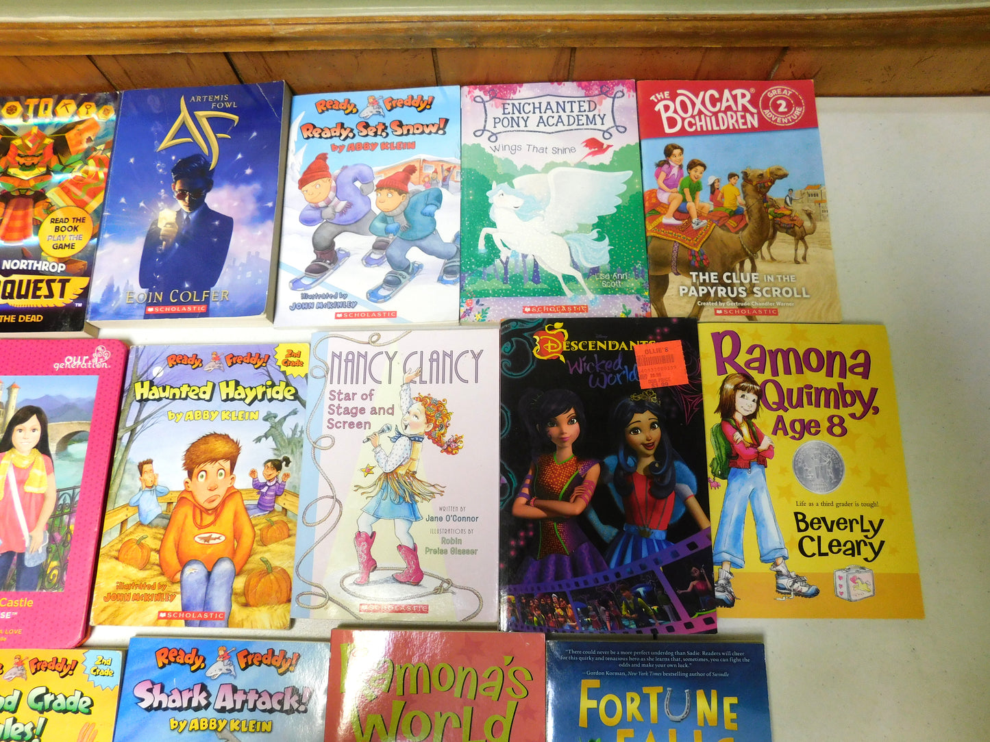 20 Kids Chapter Books Ready Freddy!, Monster High Ghoulfriends, Minecraft