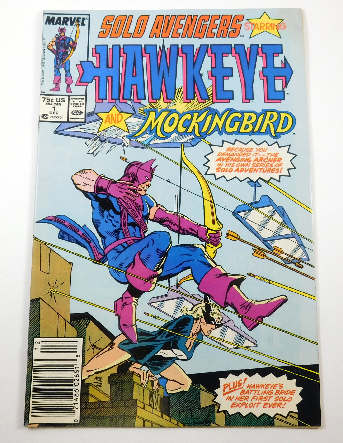 Vintage 1987 Marvel Solo Avengers Starring Hawkeye and Mockingbird #1 Comic Book