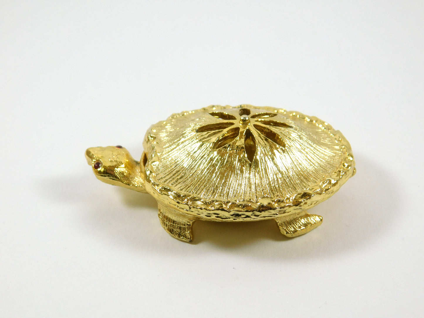 Vintage Textured Gold Tone Metal Turtle Trinket Ring Earring Holder