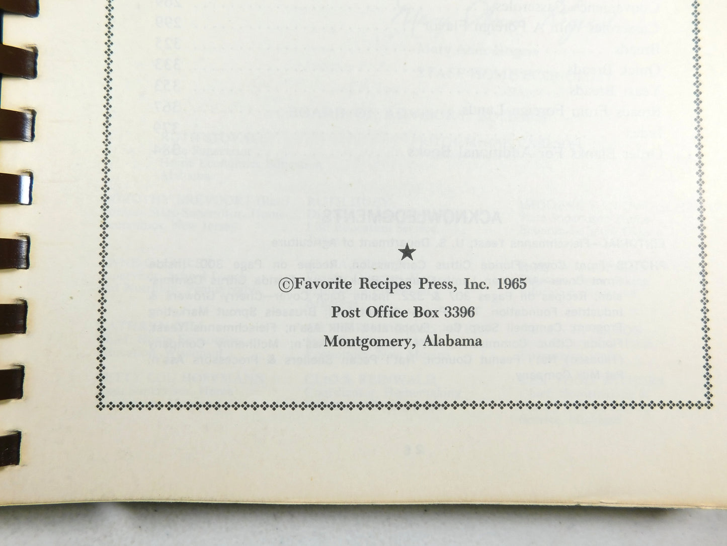 Vintage 1965 Favorite Recipes of Home Economics Teachers Casseroles with Bread