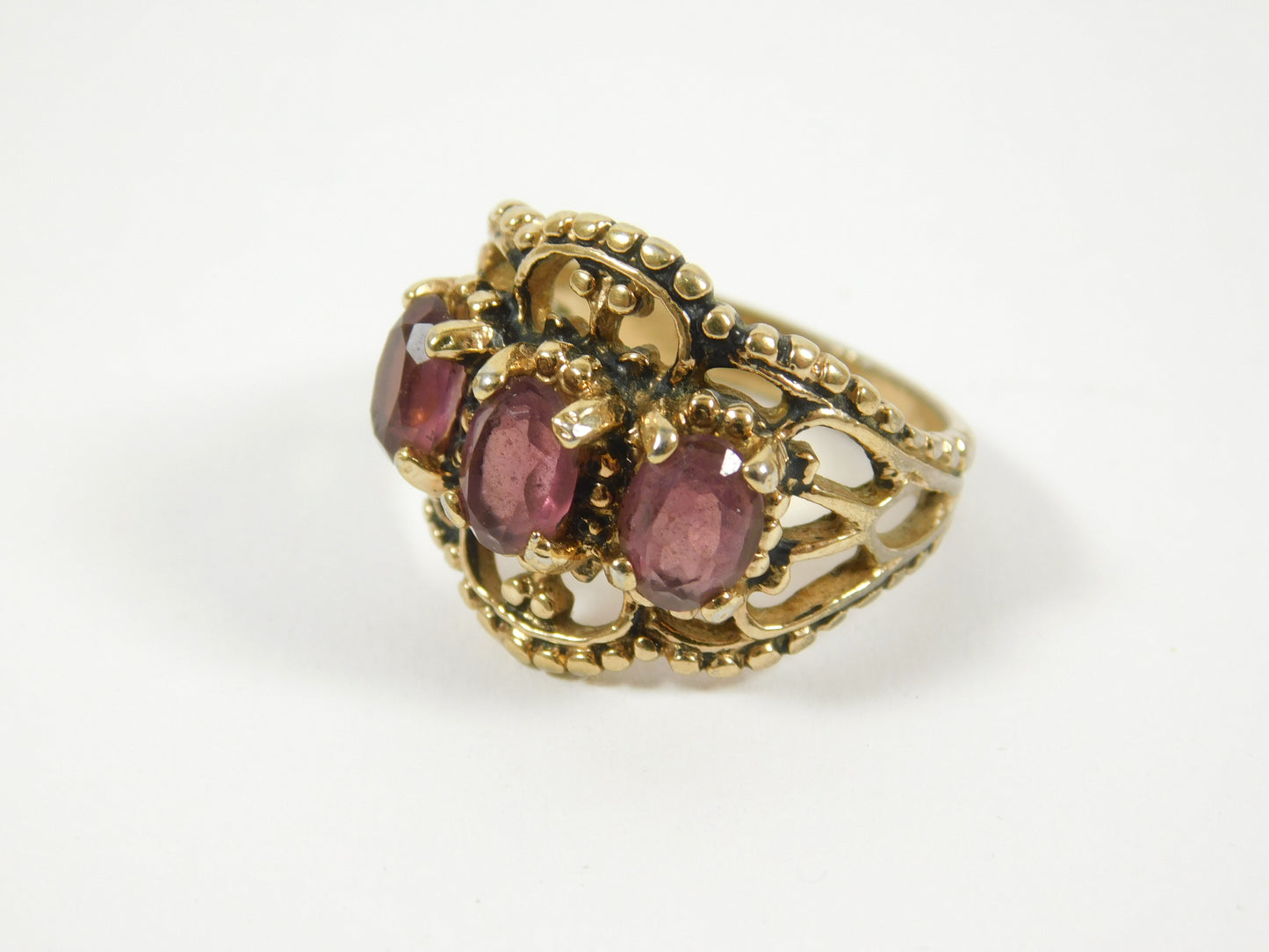 18k HGE Purple Gem Cocktail Ring Size 7.75
