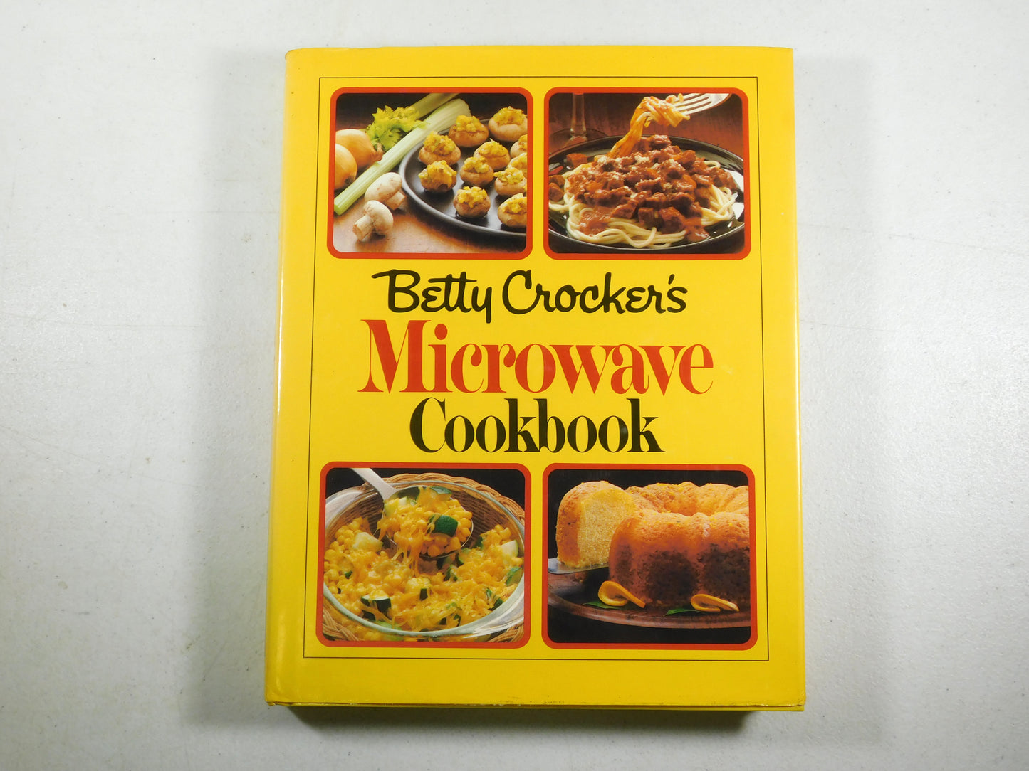 Vintage 1981 Betty Crocker's Microwave Cookbook