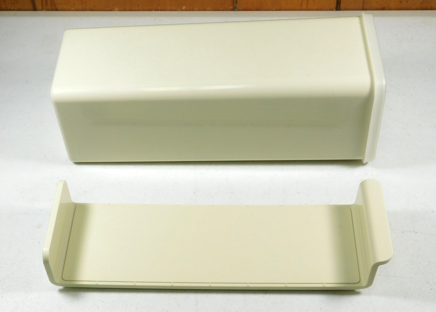 Vintage Tupperware Cracker Cheese Saver/Keeper Container