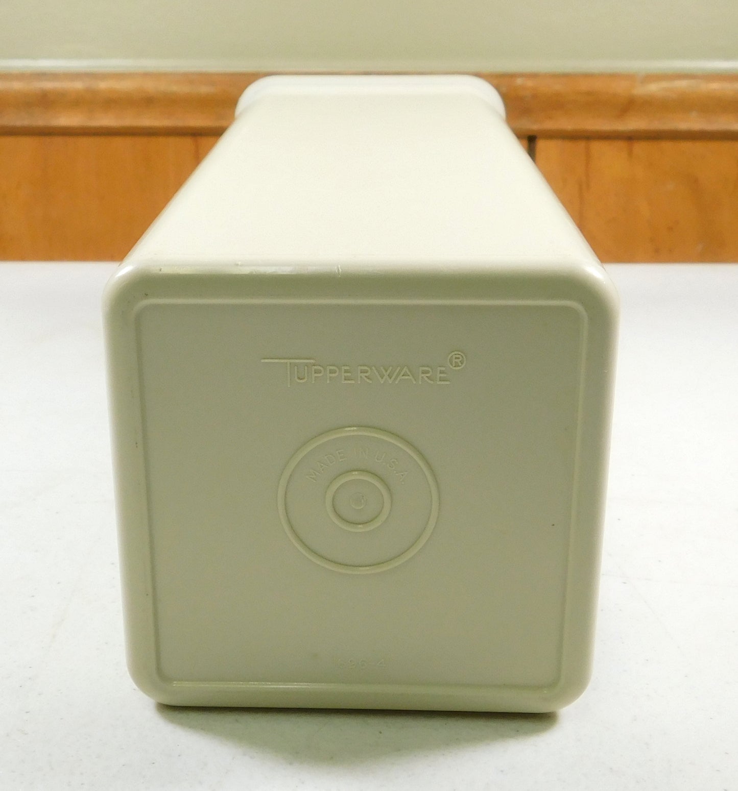 Vintage Tupperware Cracker Cheese Saver/Keeper Container