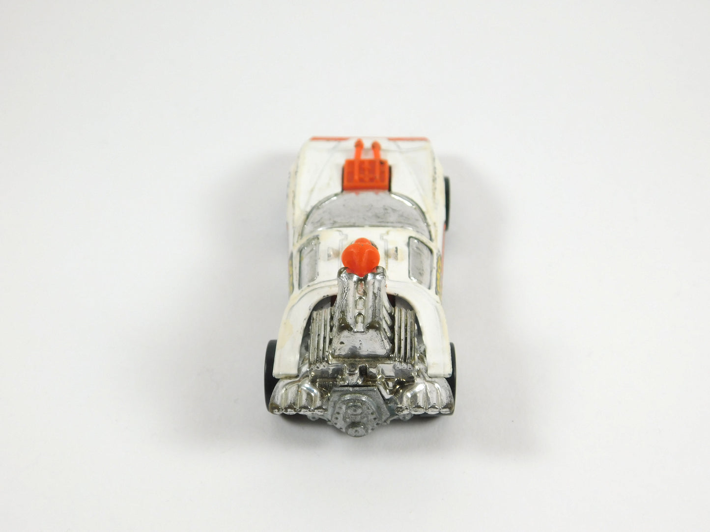 Vintage 1977 Hot Wheels White Science Friction Space Cop