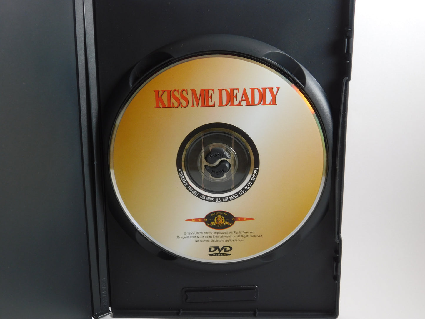 Kiss Me Deadly (DVD, 2001)
