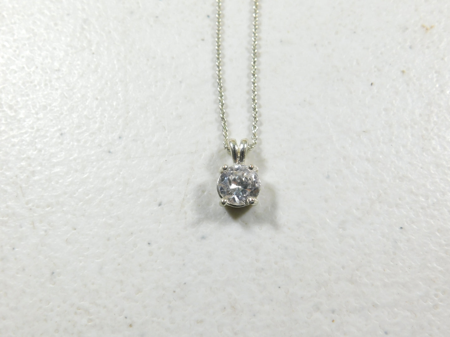 Avon Silver Tone Pendant Necklace