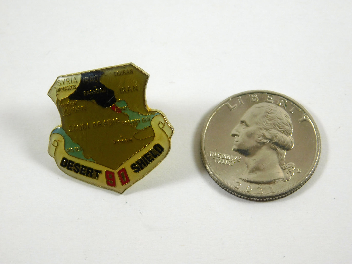 Vintage 1990 Desert Shield Military Lapel Pin Button