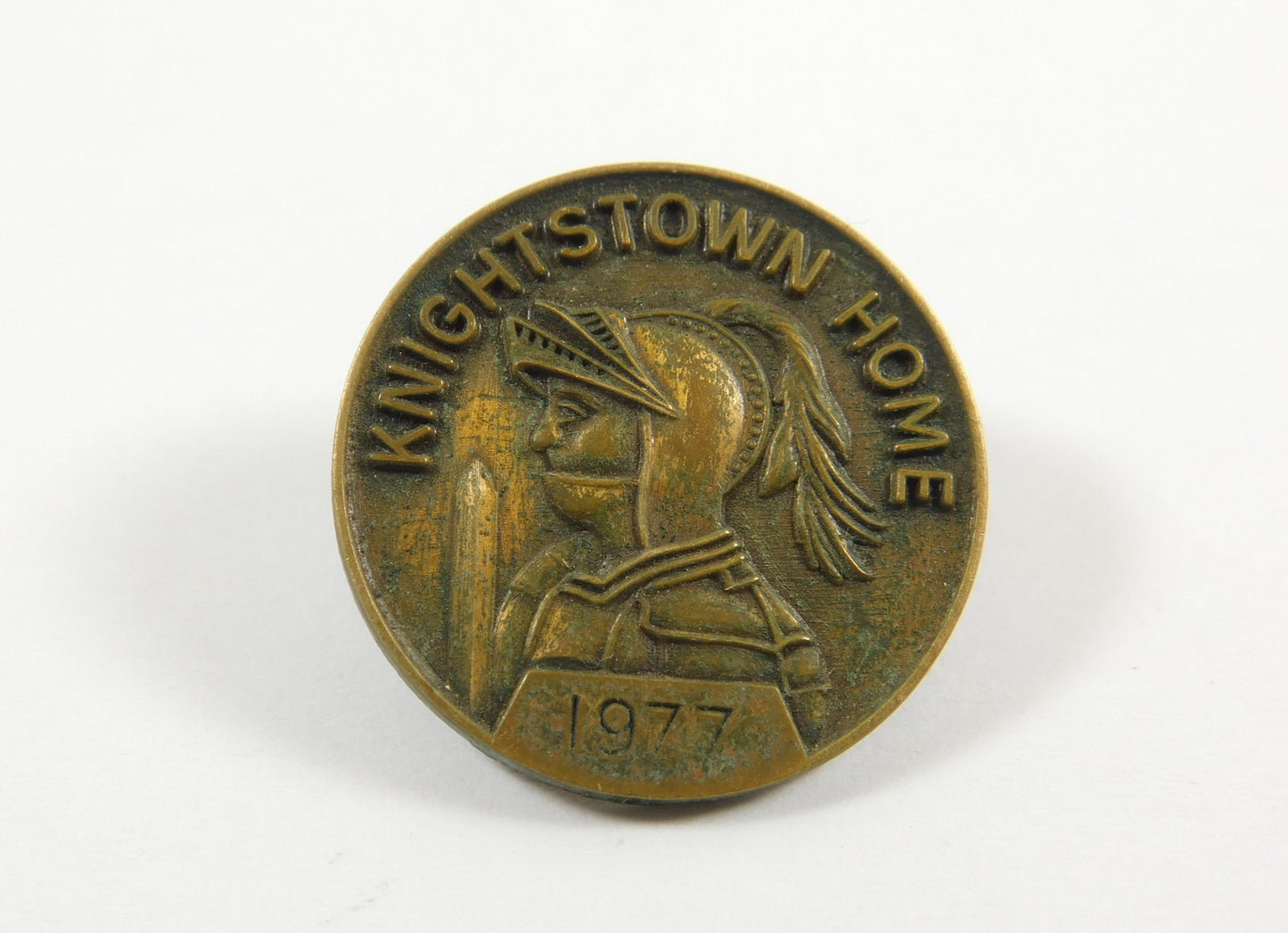 Vintage 1977 Knightstown Home Round Lapel Pin