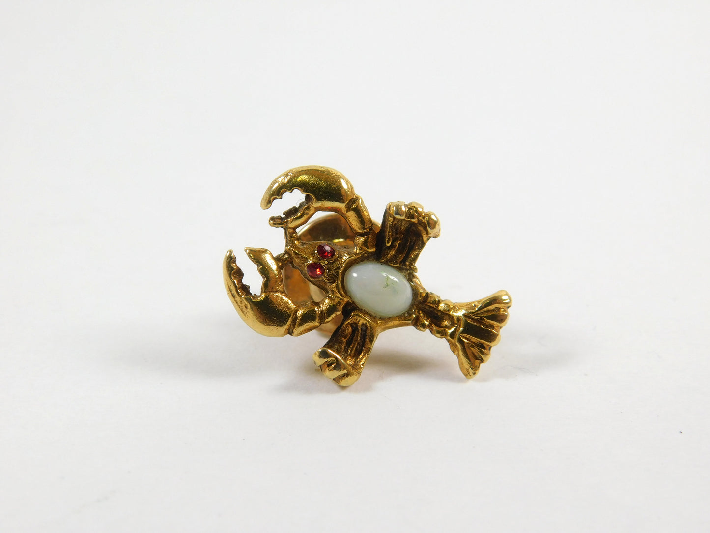 Vintage Gold Tone Lobster Lapel Pin