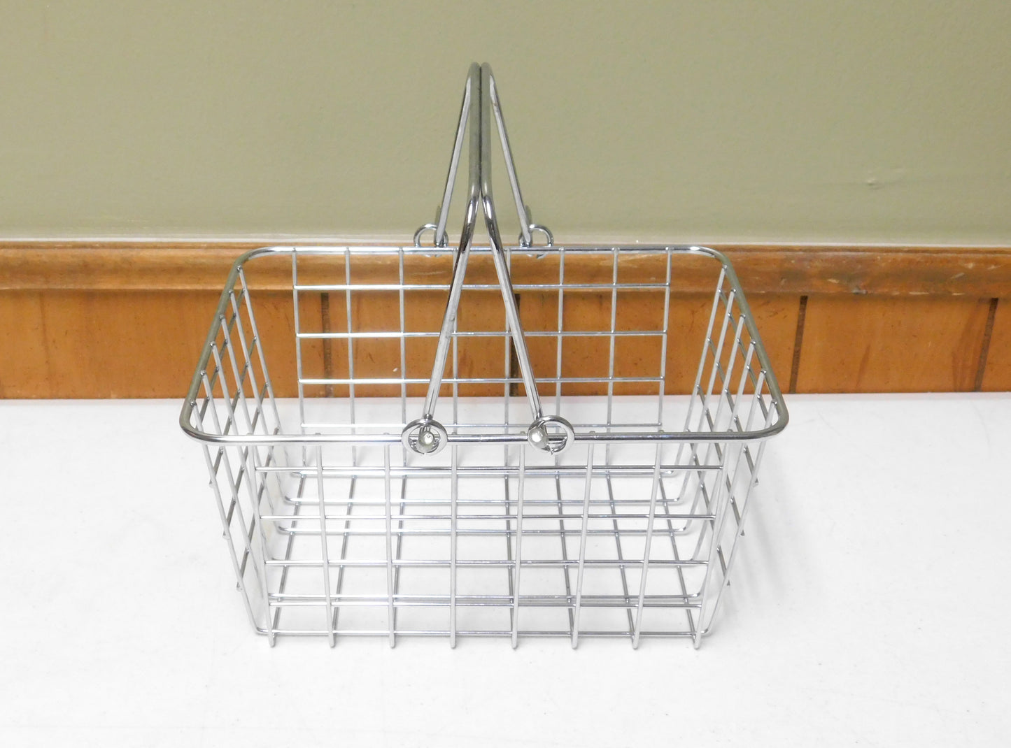 Vintage Small Metal Wire Shopping Basket
