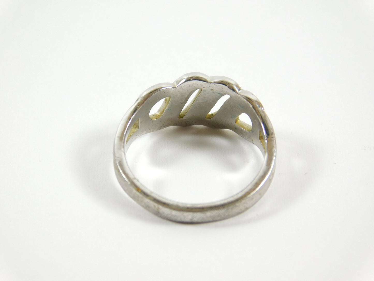 Vintage Silver Tone Avon Ring Size 5.5