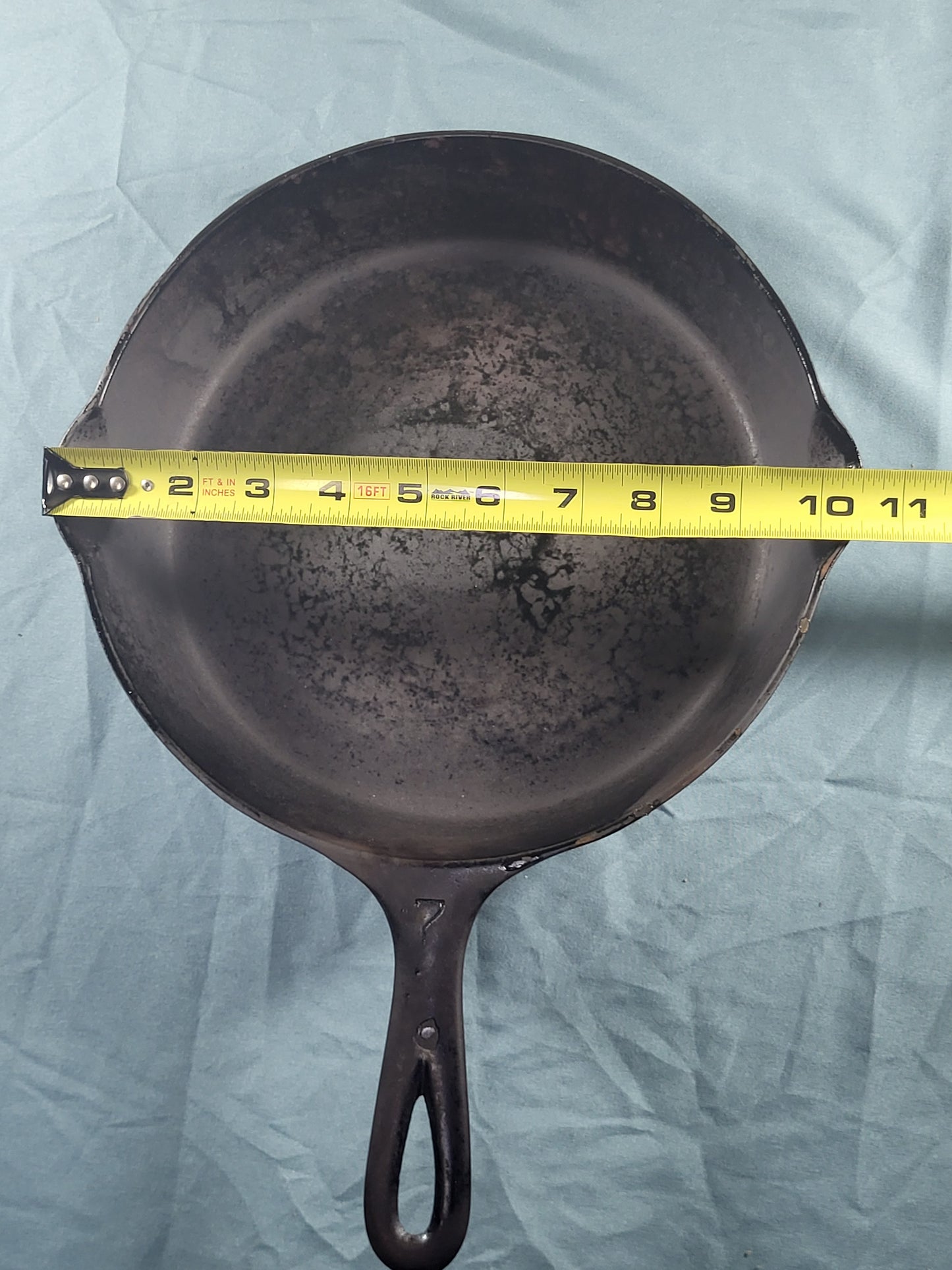 Vintage Griswold No. 7 Cast Iron Pan Skillet Erie PA 701 F